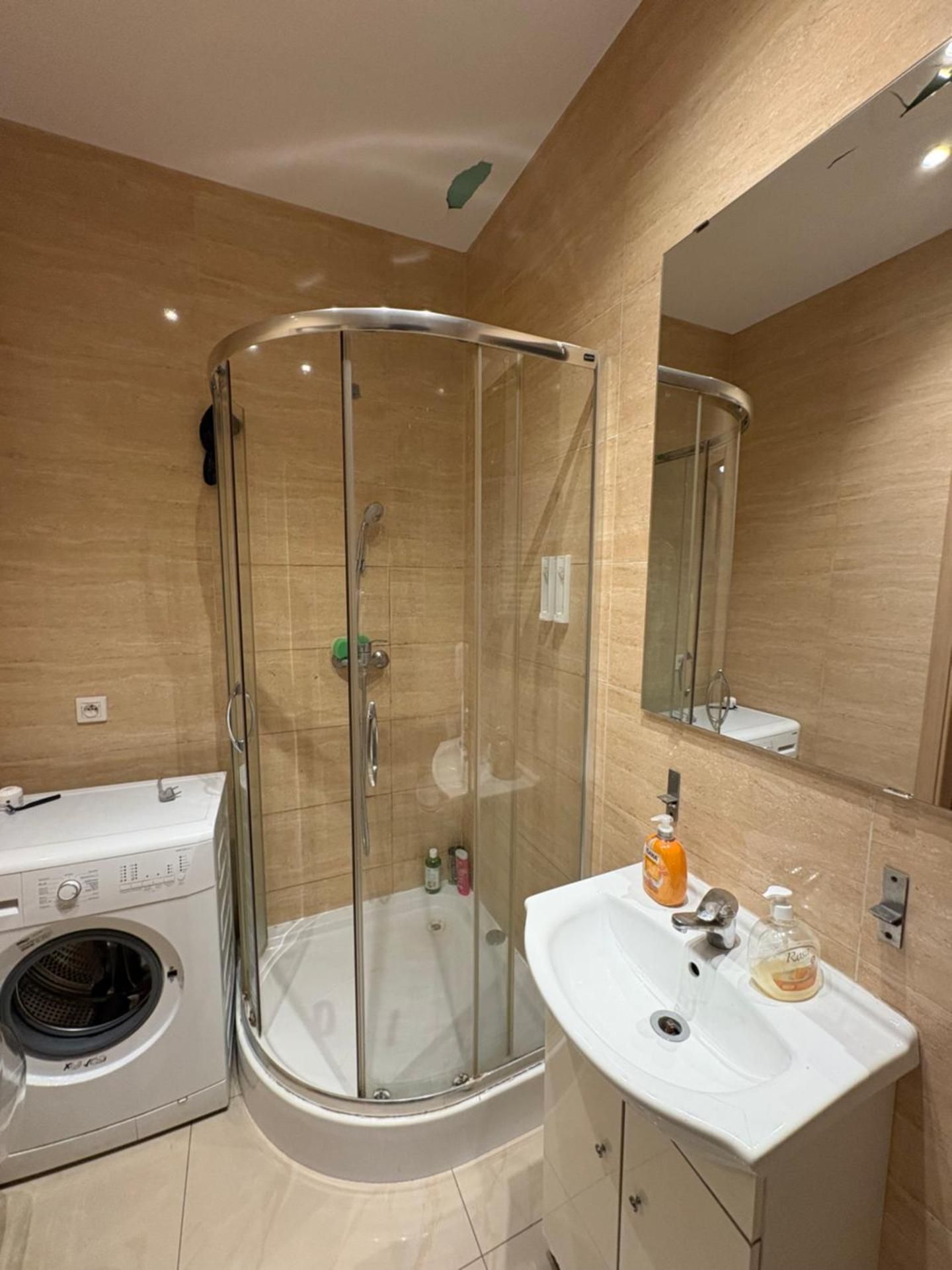 Twin Room with Shared Bathroom