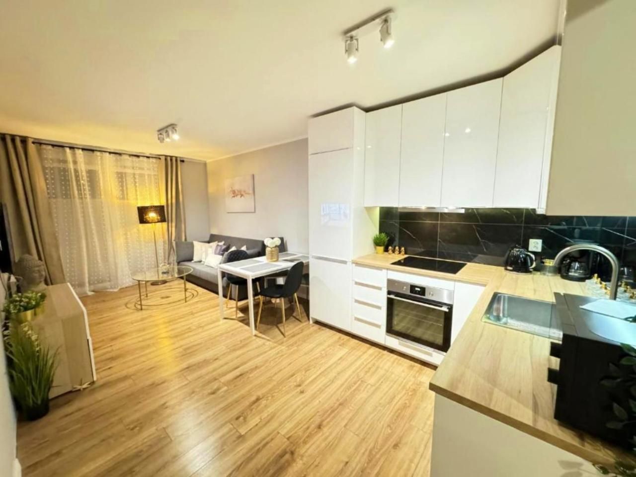 One-Bedroom Apartment with Balcony
