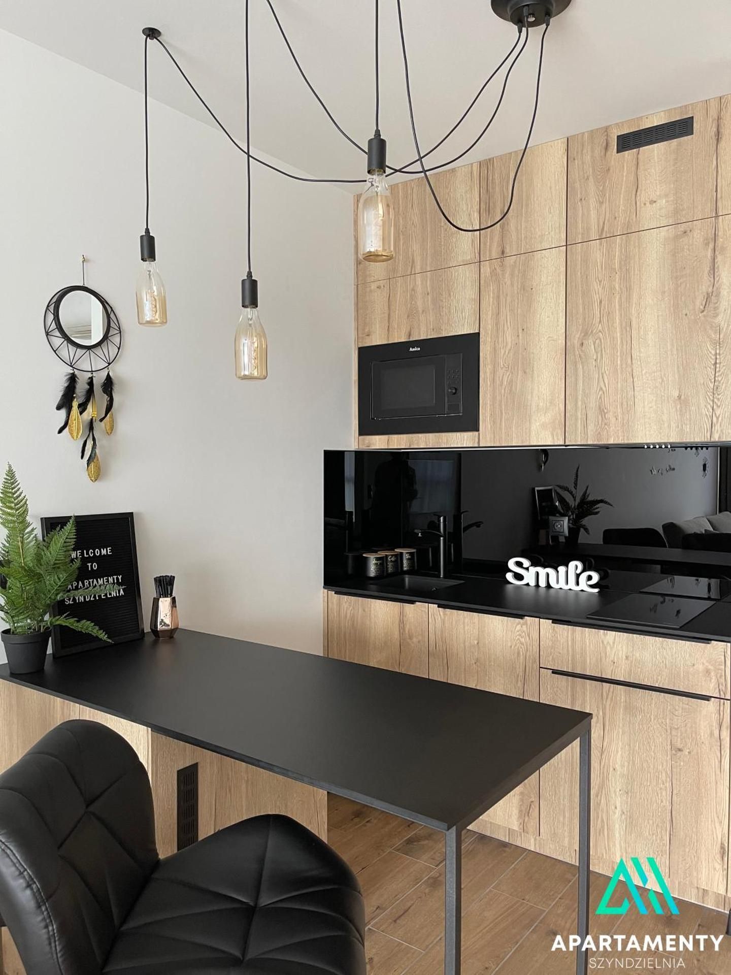 One-Bedroom Apartment with Balcony