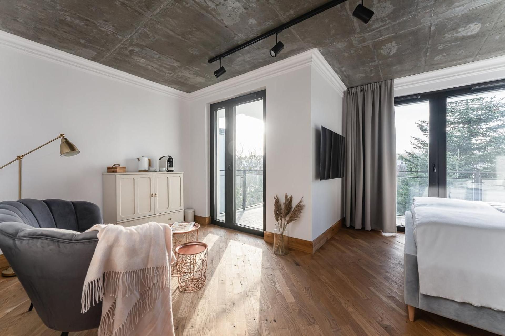 Studio with Balcony