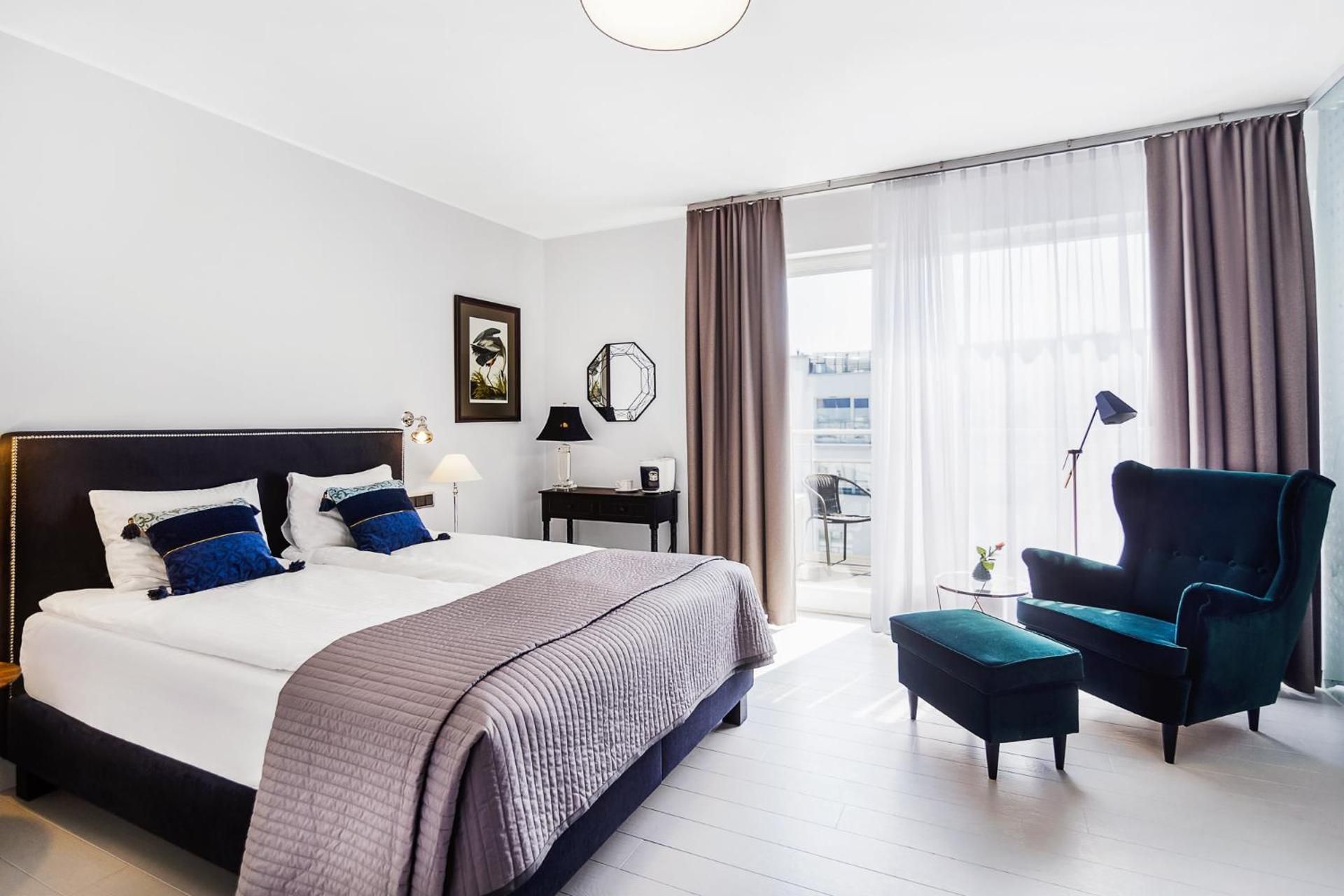 Deluxe Double Room with Balcony (I)