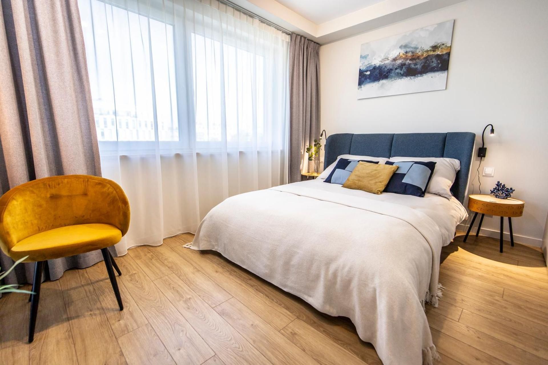 One-Bedroom Apartment with Terrace