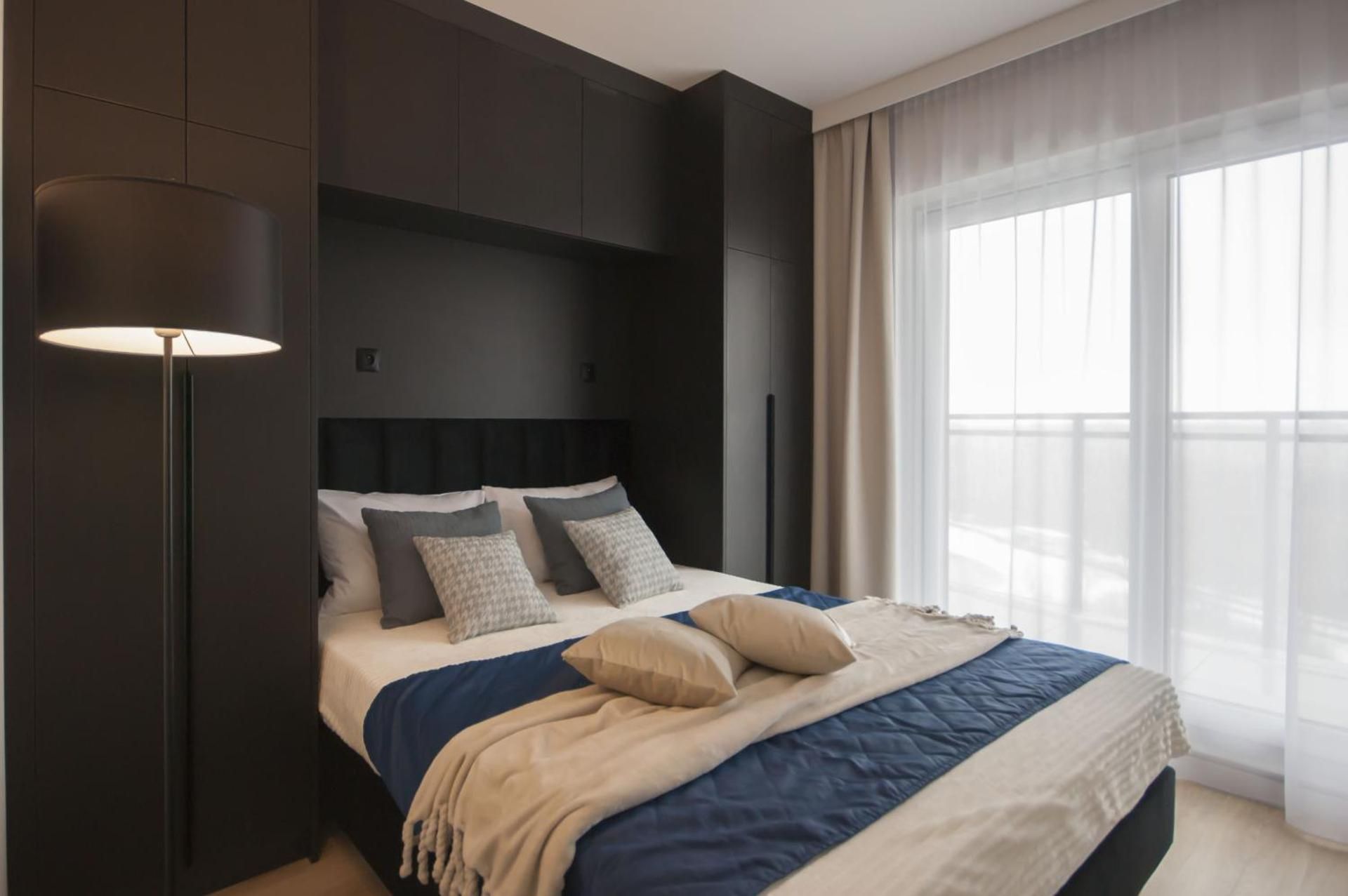 Superior One-Bedroom Apartment with Balcony
