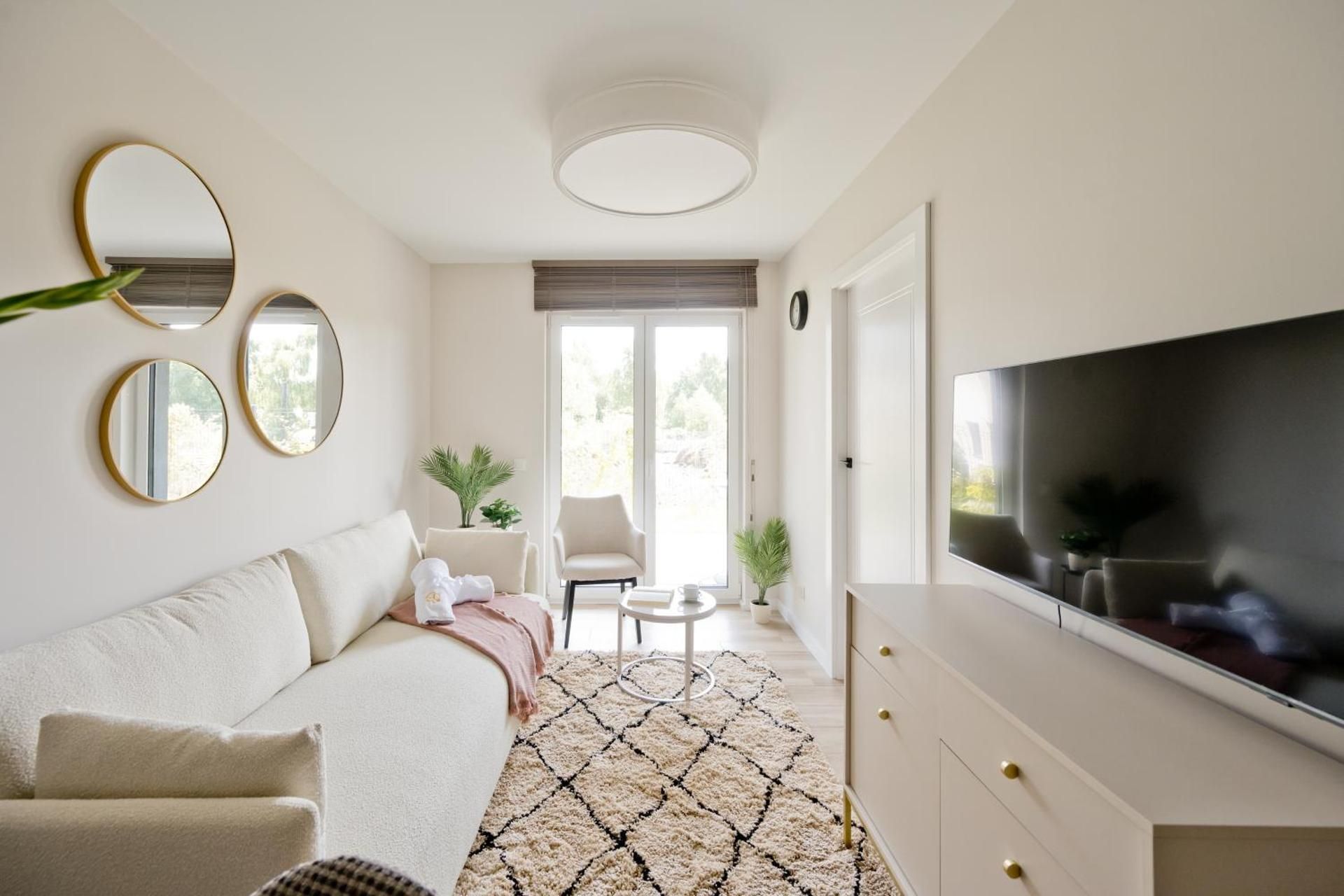 One-Bedroom Apartment with Garden