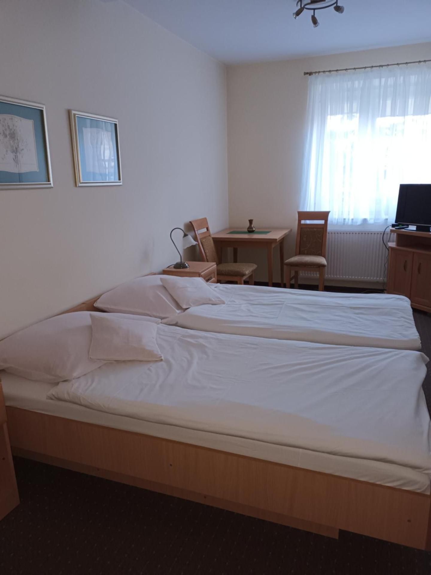 Large Double Room