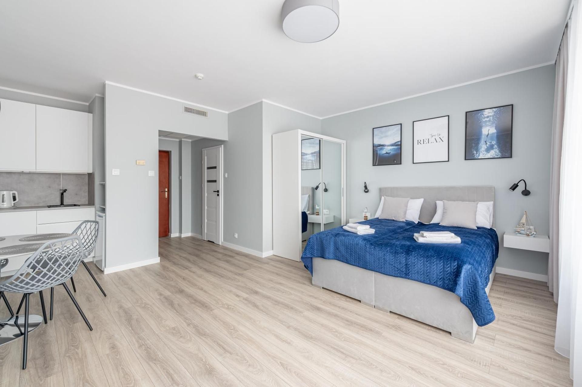 Studio Apartment