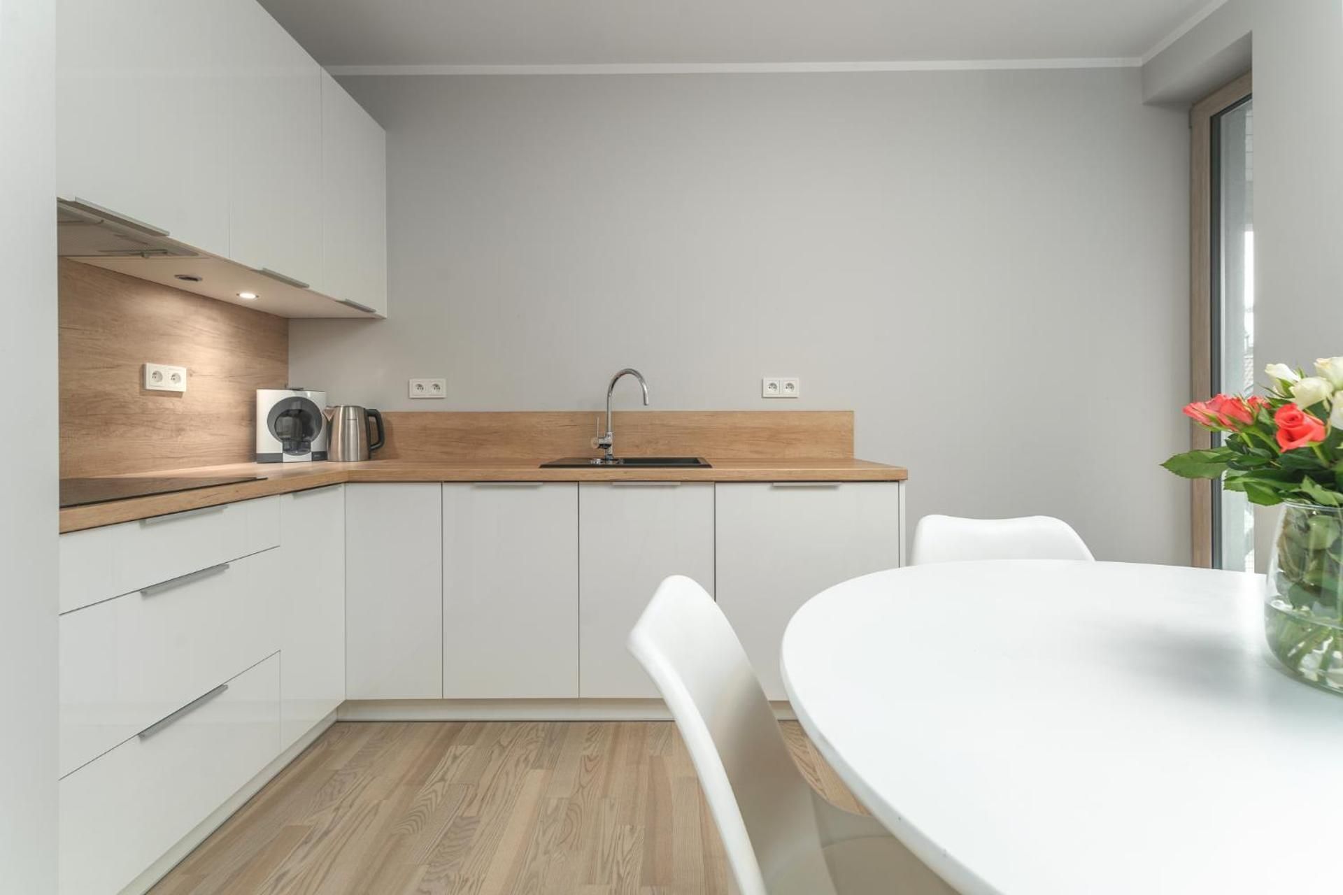 One-Bedroom Apartment 8/10