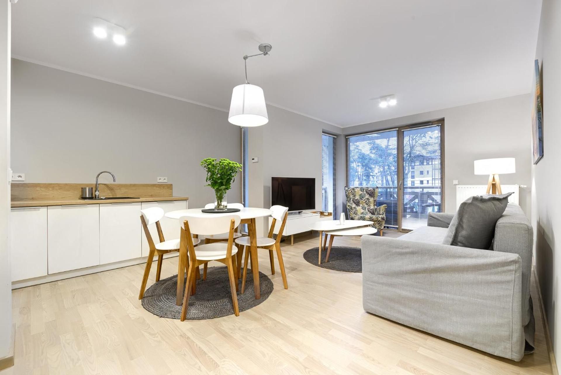 One-Bedroom Apartment 13/4