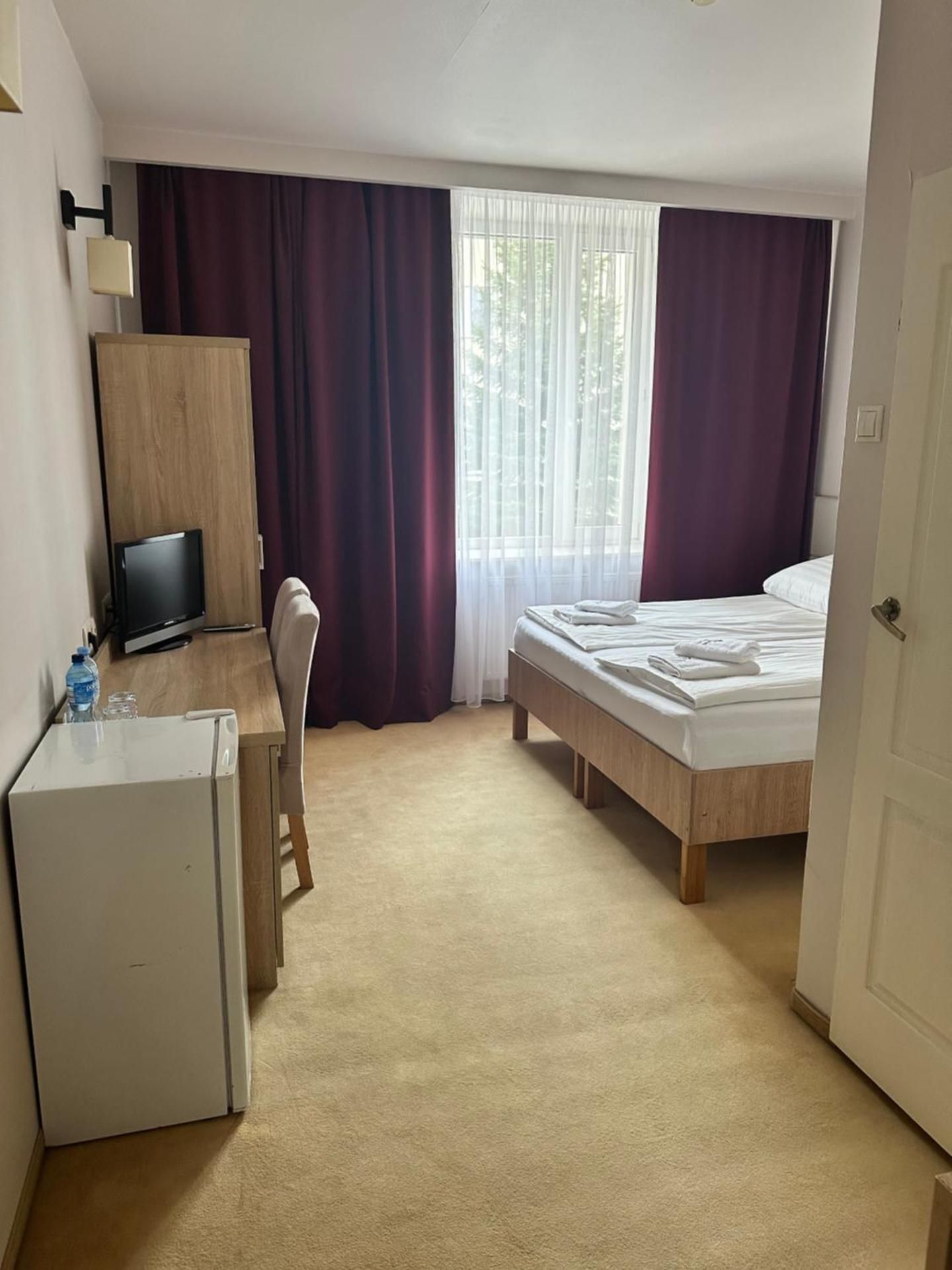 Single Room with Private Bathroom