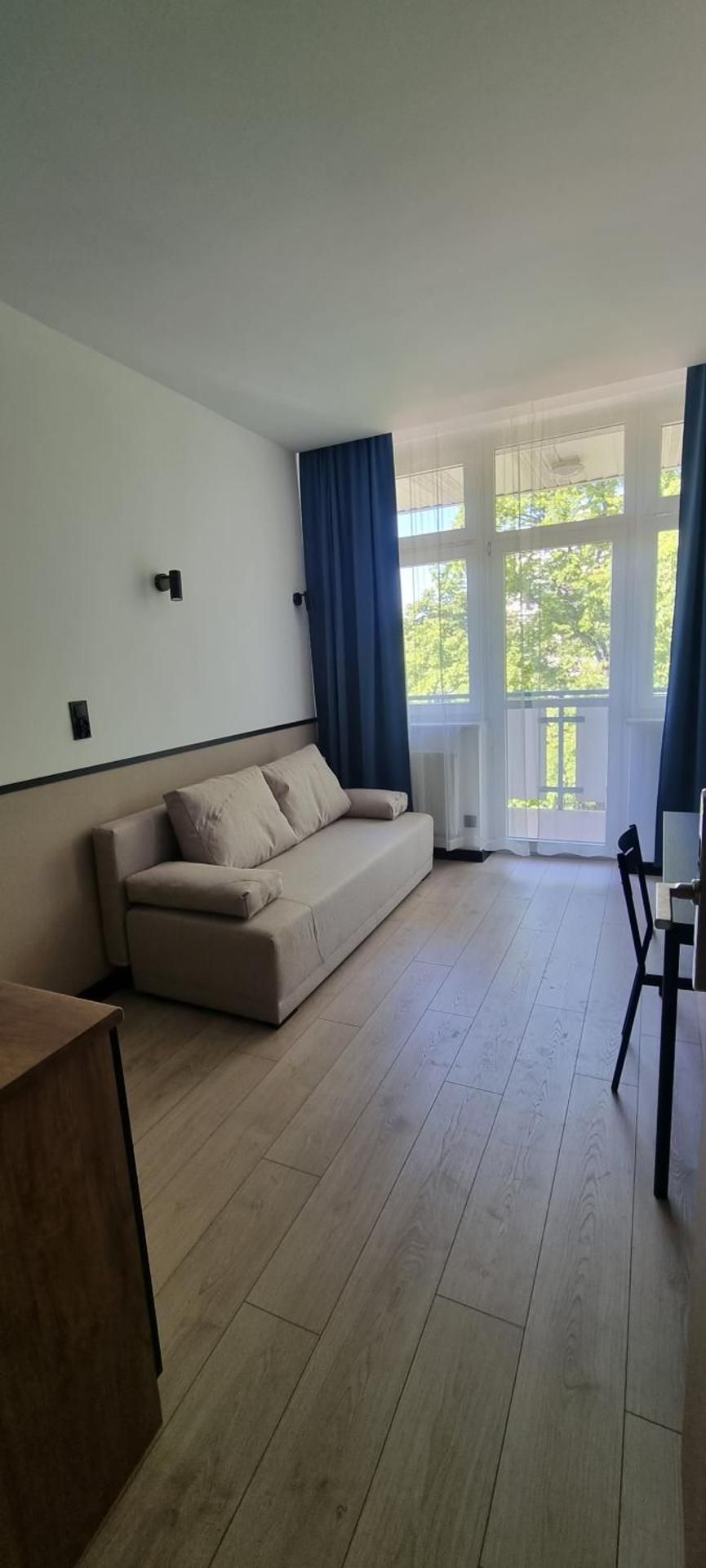 One-Bedroom Apartment with Balcony
