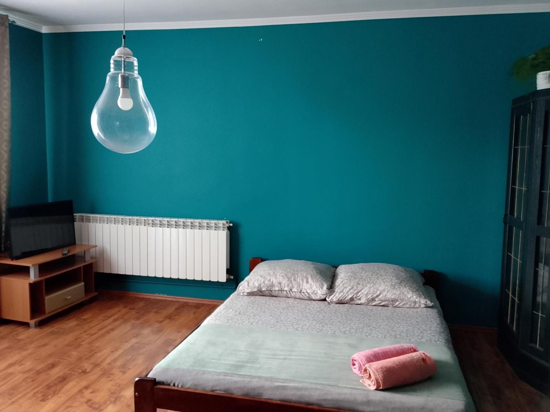 Two-Bedroom Deluxe Apartment with Balcony