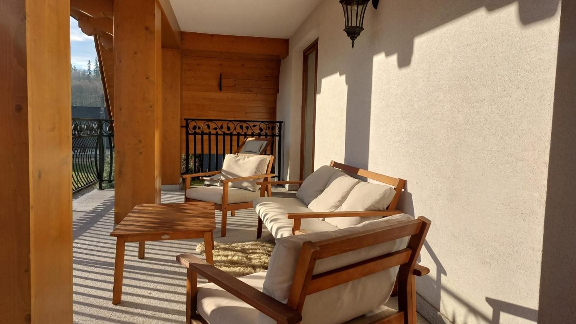 Apartment with Terrace