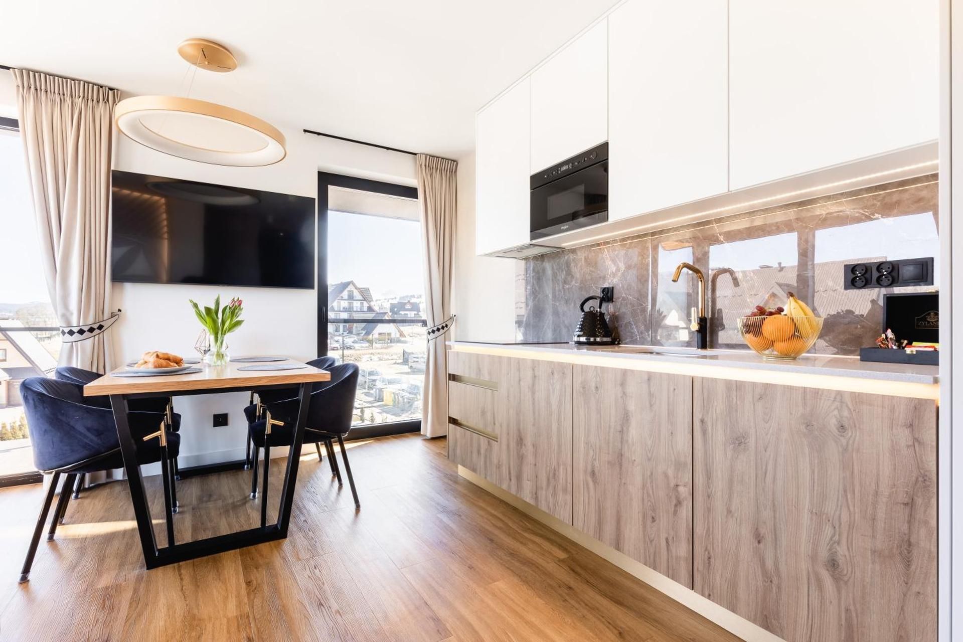 Deluxe Apartment