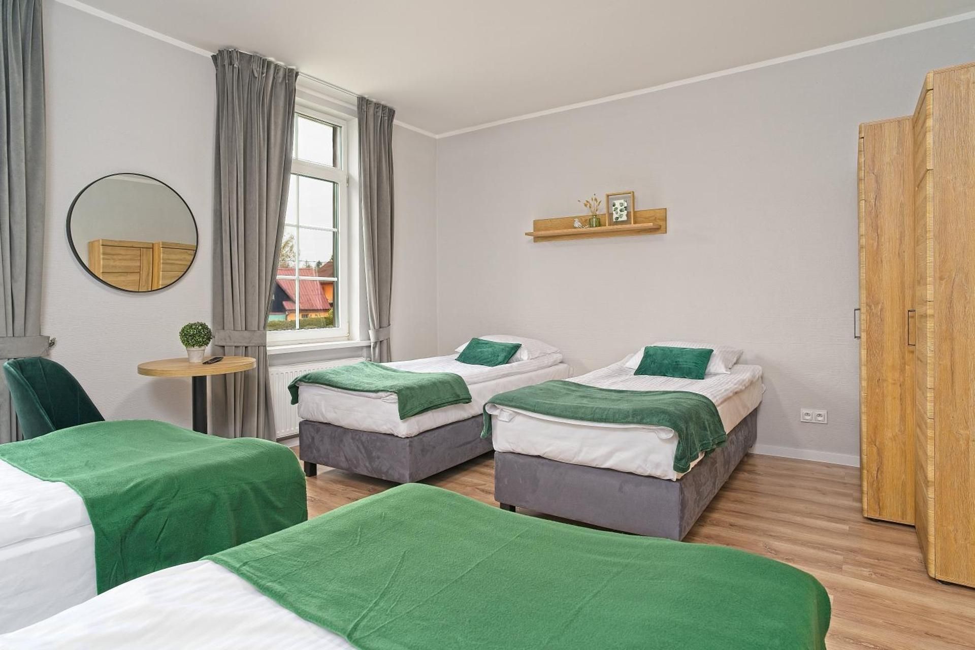 Quadruple Room with Private External Bathroom
