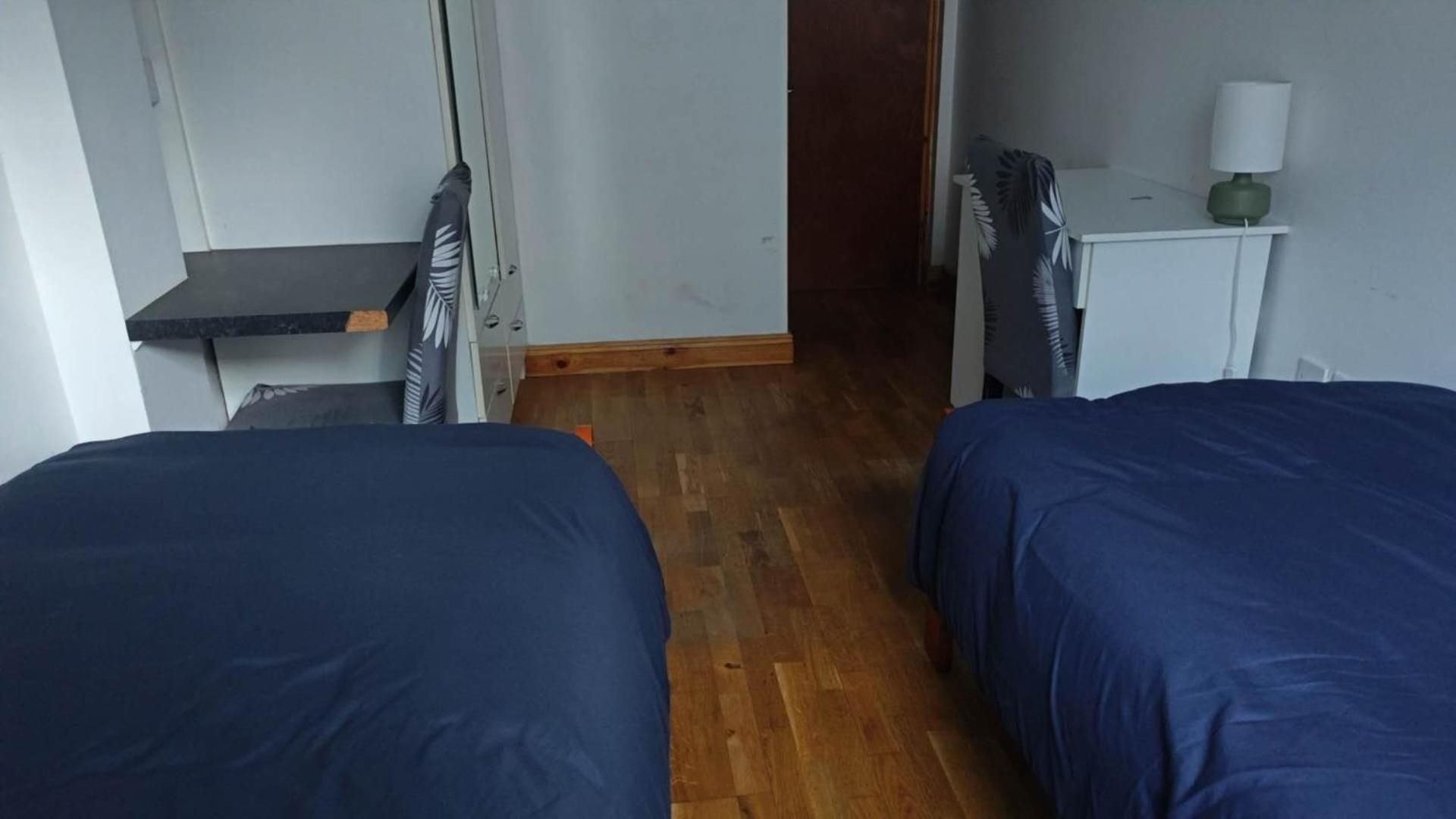 Twin Room with Private Bathroom