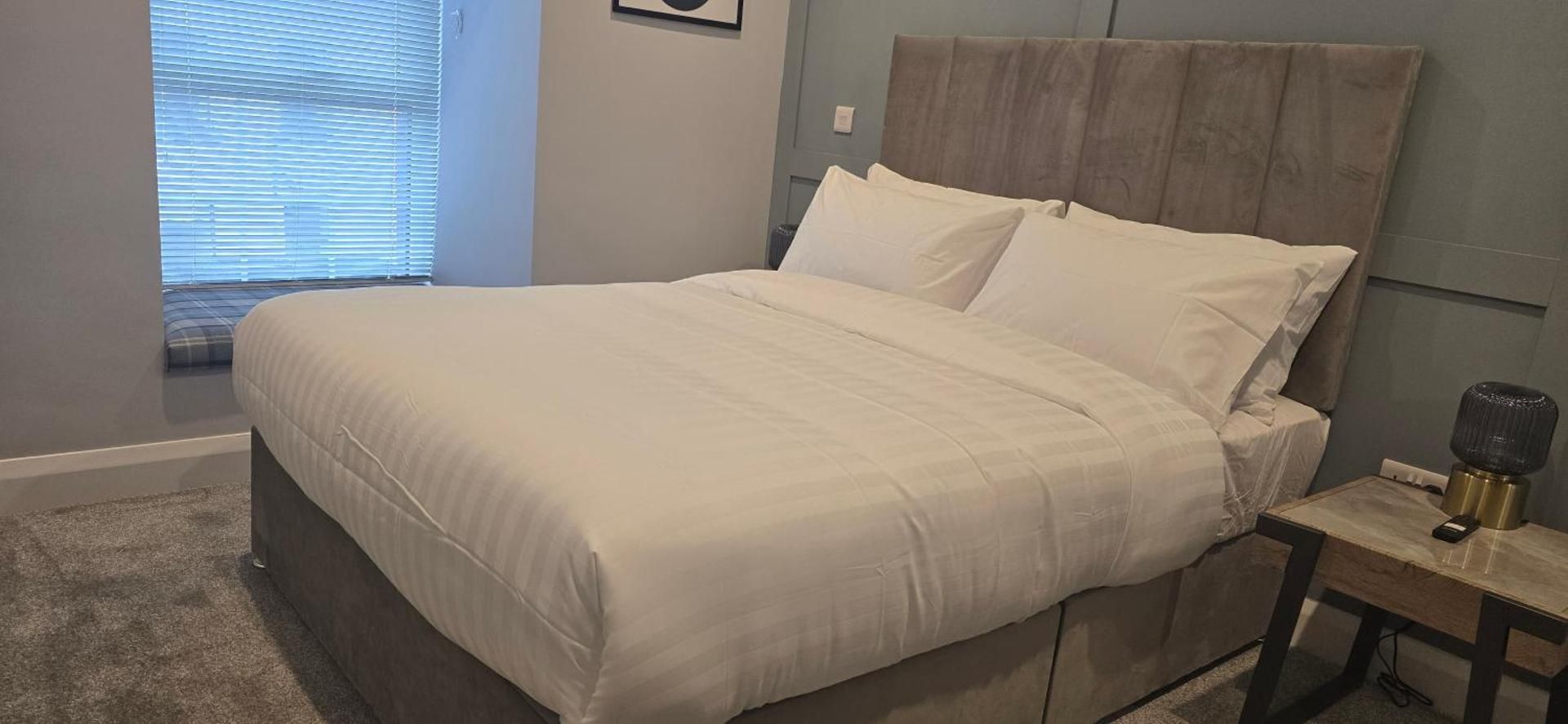 Deluxe King Room