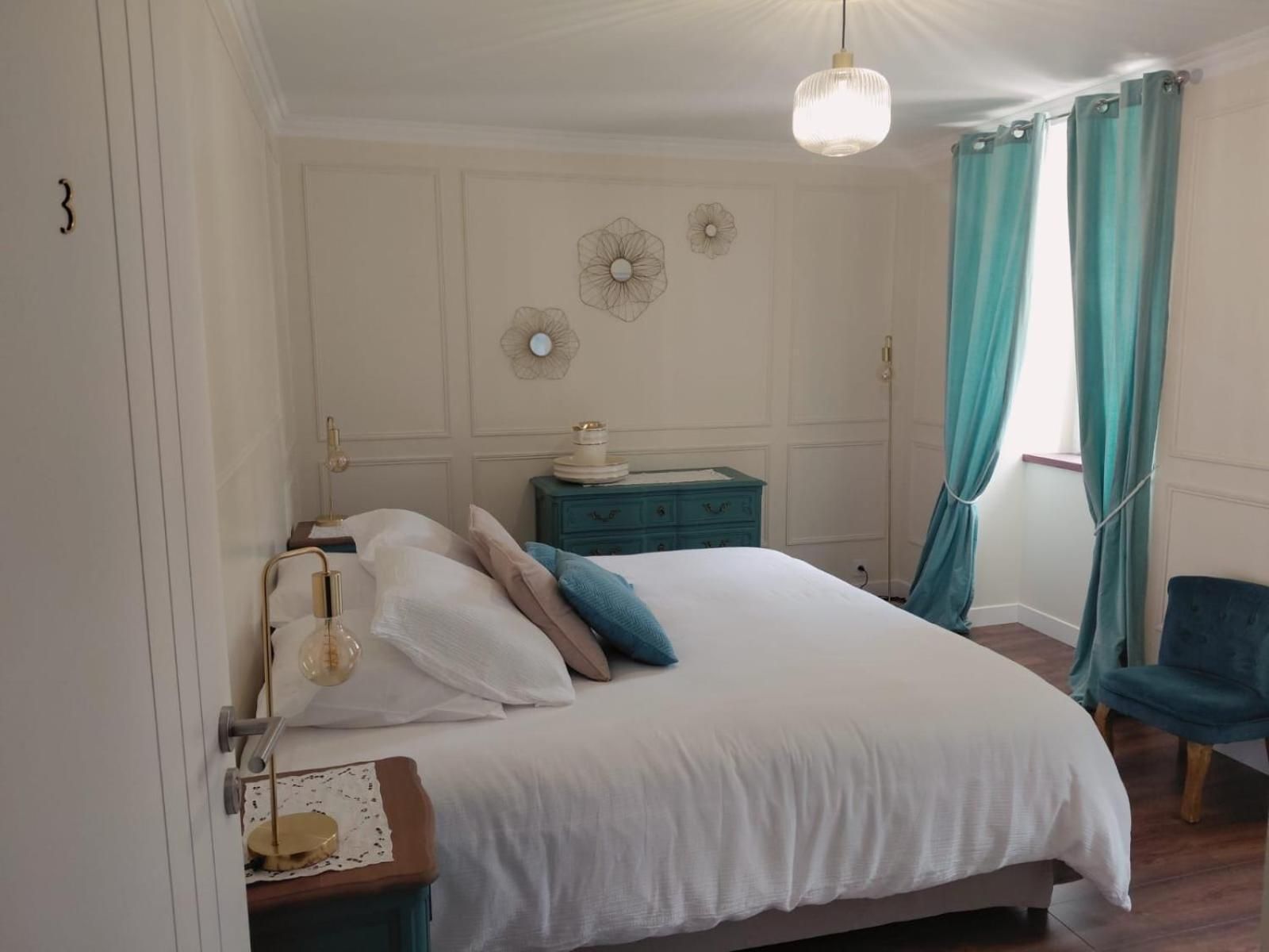 Deluxe Double Room with Castle View