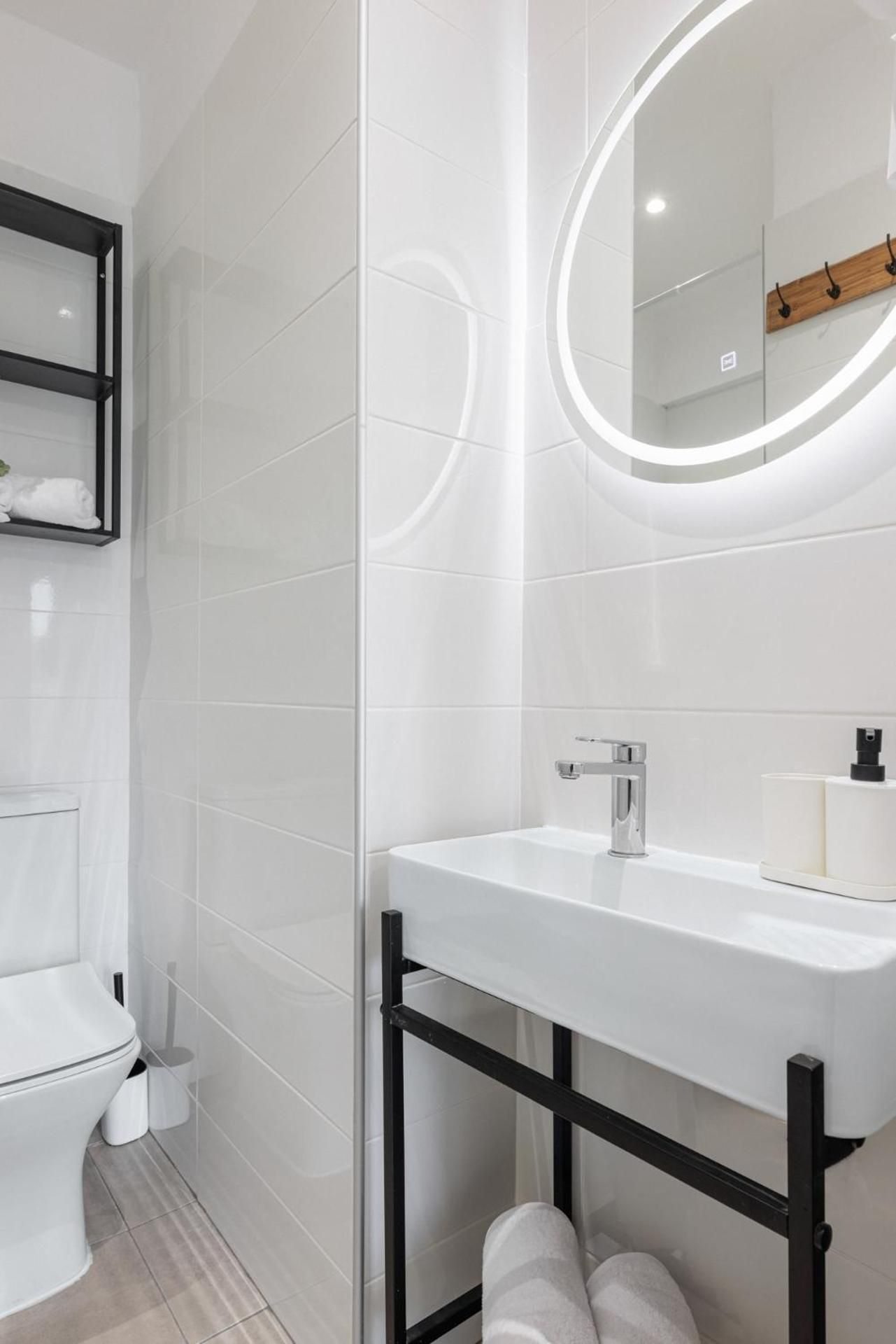 Park Suites Studio with Terrace 3