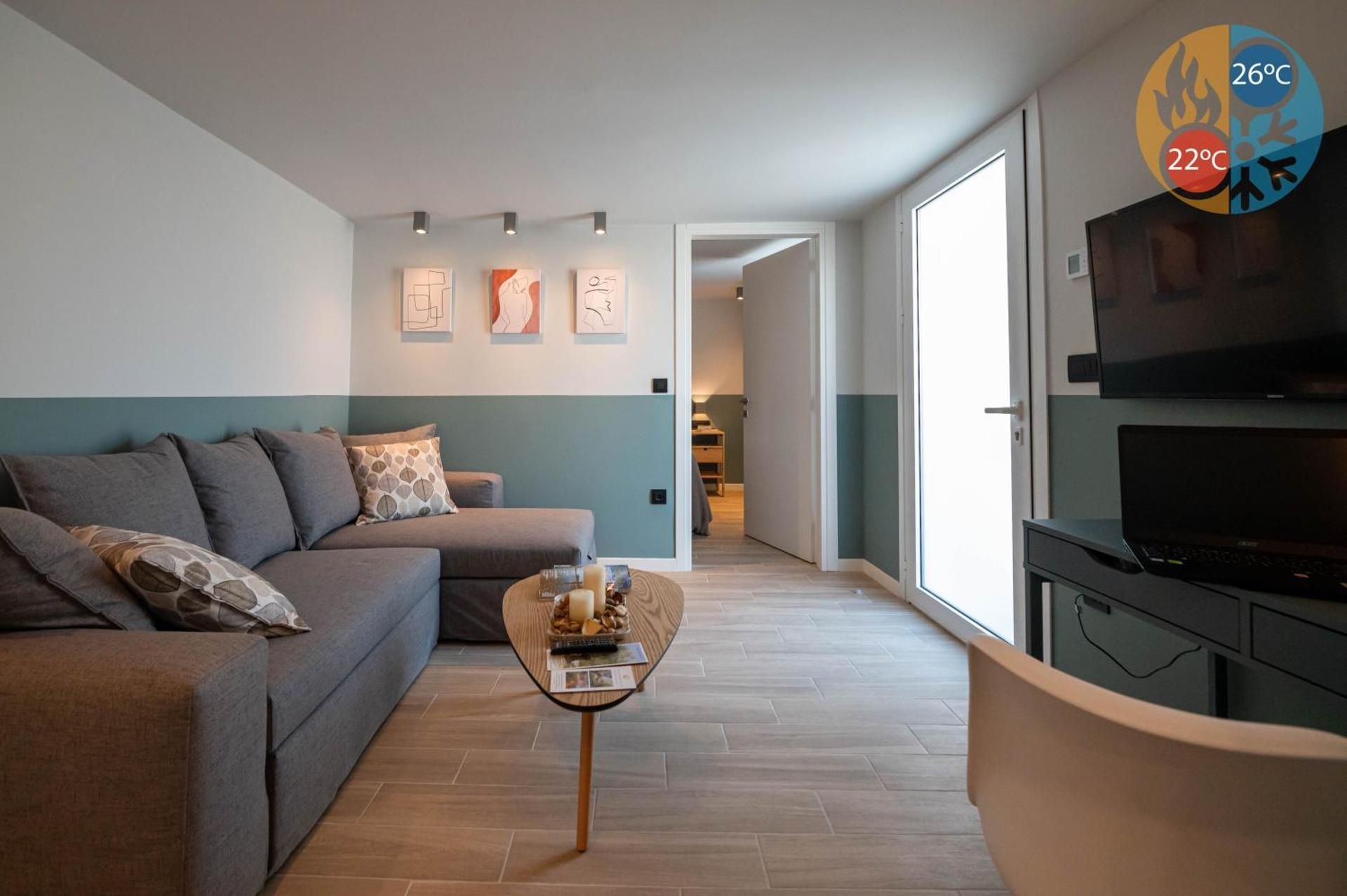 One-Bedroom Apartment