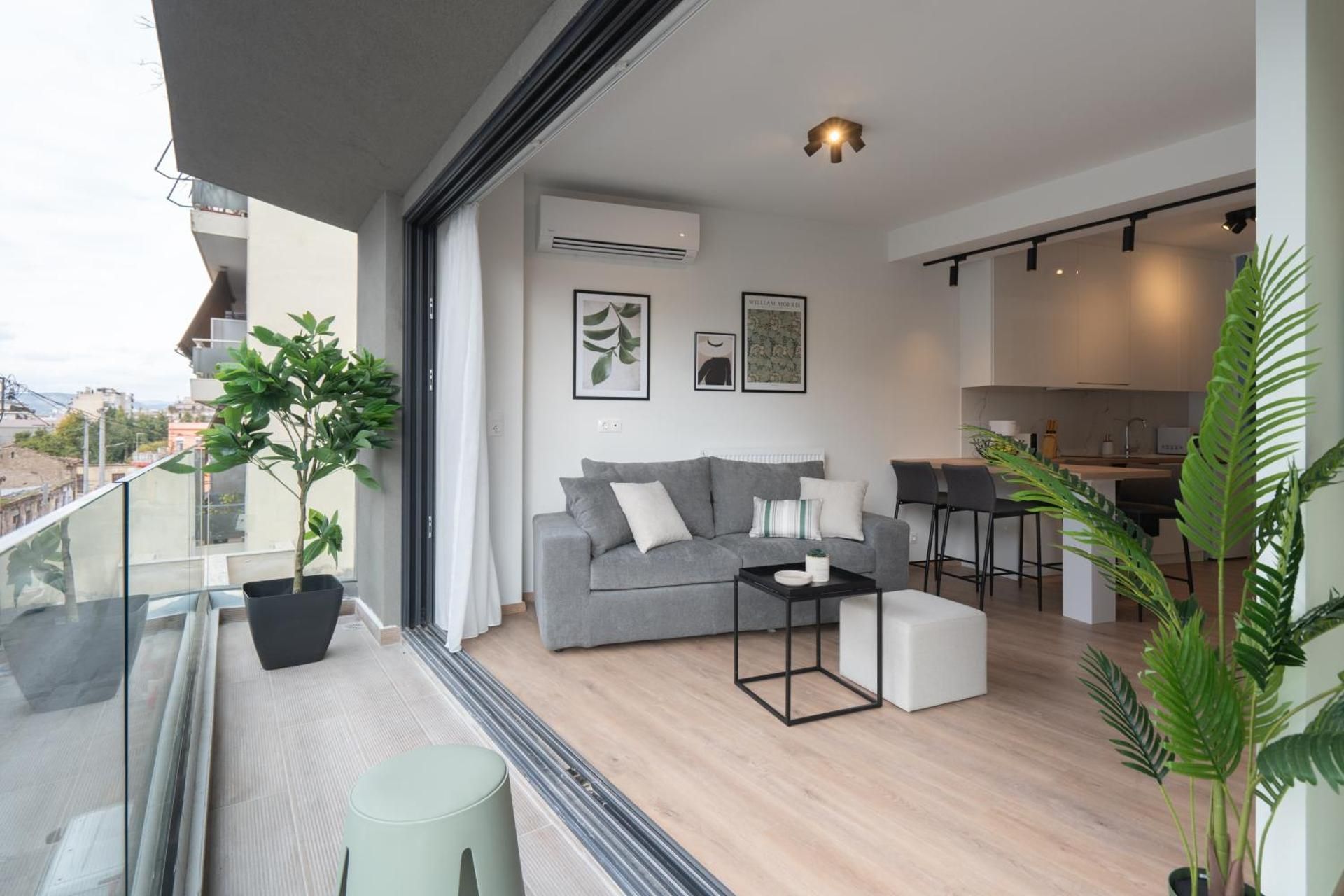 Superior Apartment with Balcony and Acropolis view