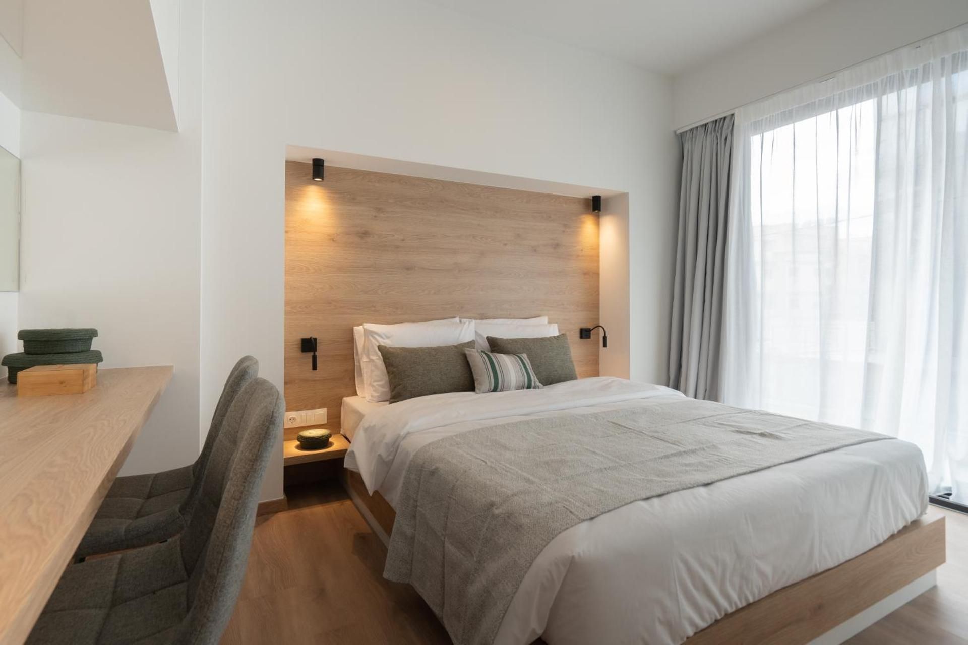 Superior Apartment with Balcony and Acropolis view