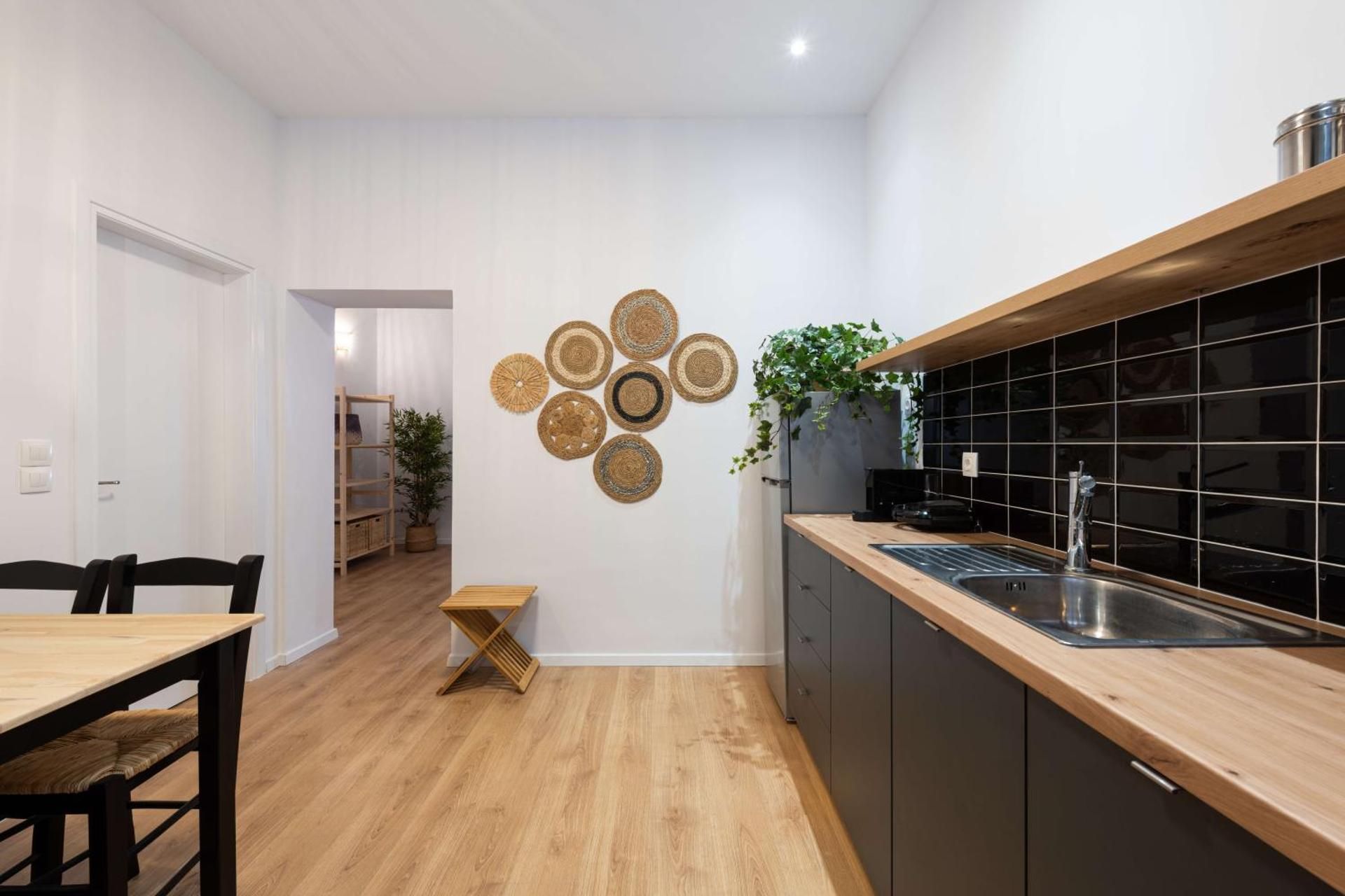 Studio Apartment