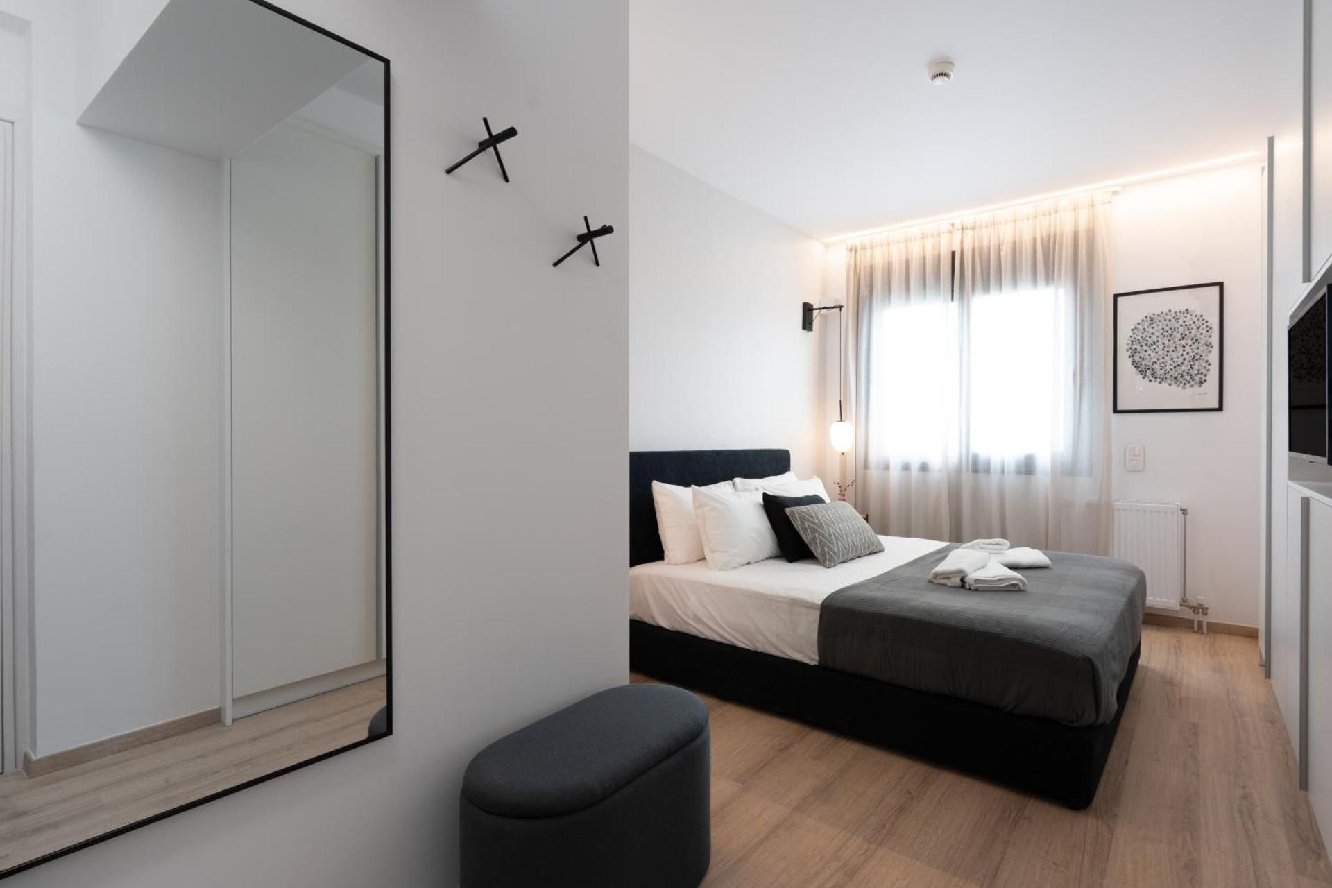 Superior One-Bedroom Apartment with Balcony