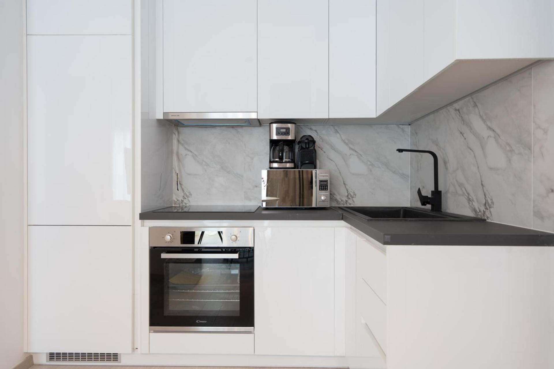 Deluxe Two-Bedroom Apartment with Garden View