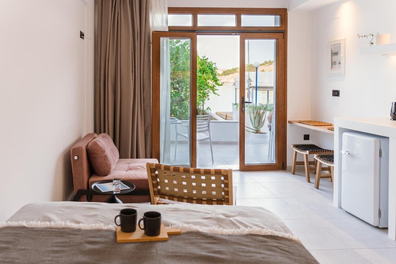 Superior One-Bedroom Apartment with Balcony