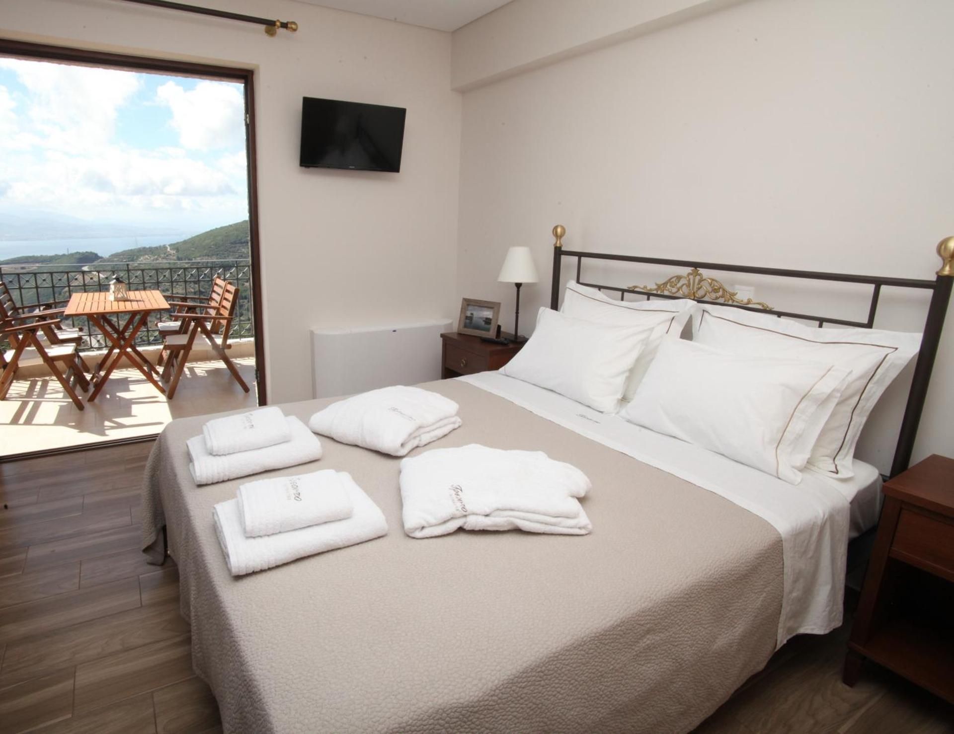 Studio Apartment with Sea View