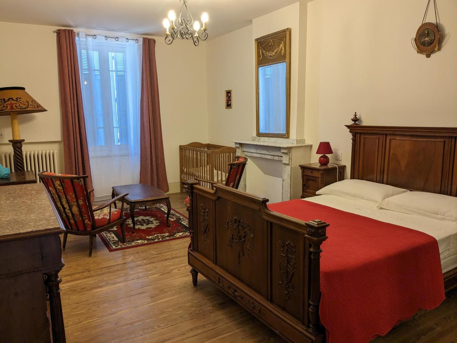 Double Room with Shared Bathroom