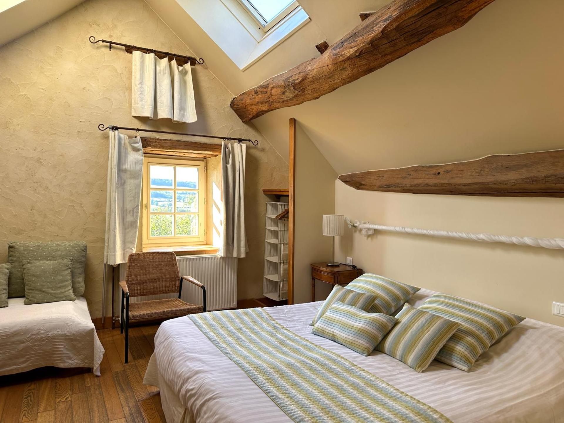 Triple Room with Private Bathroom