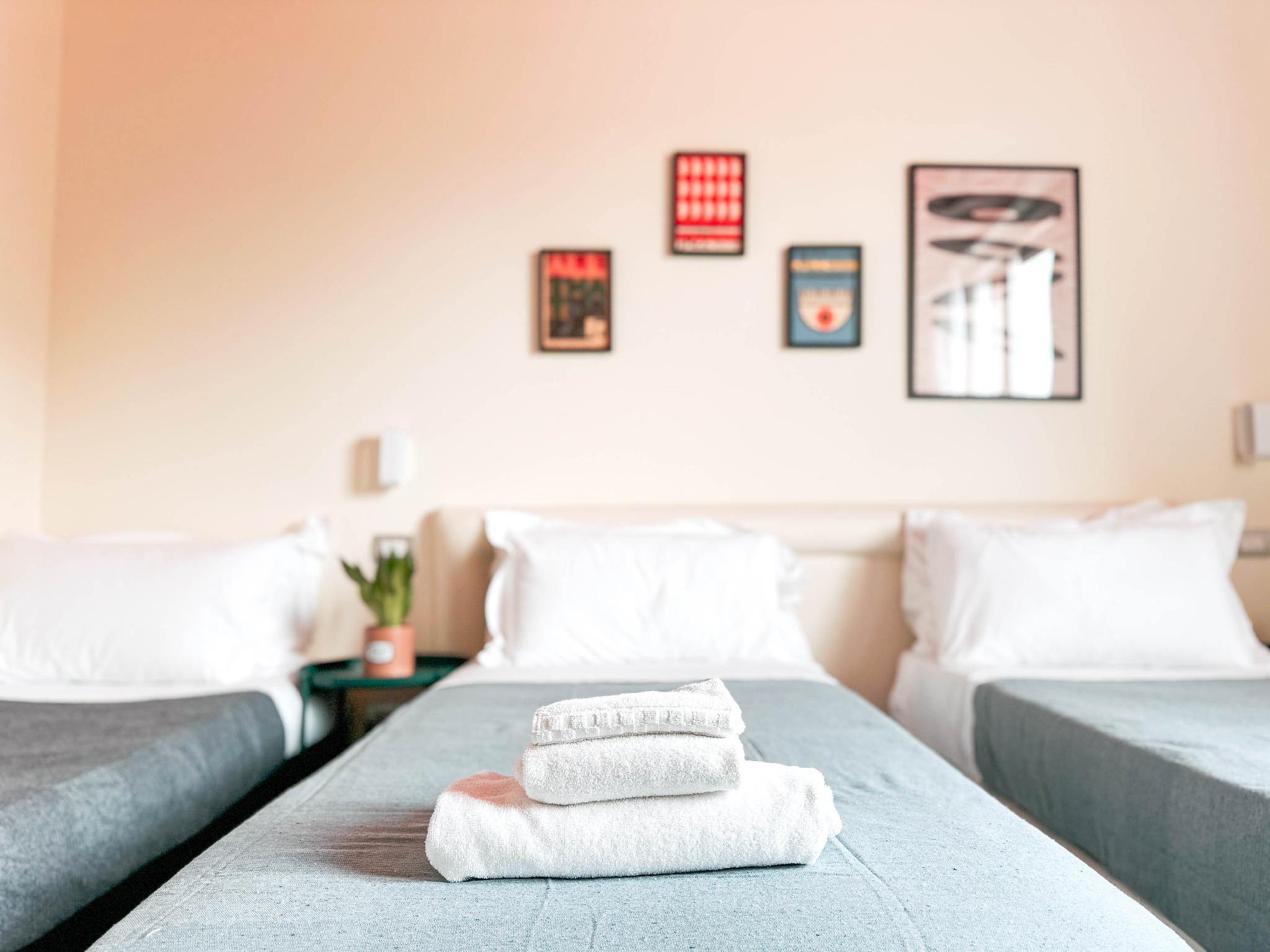 Triple Room