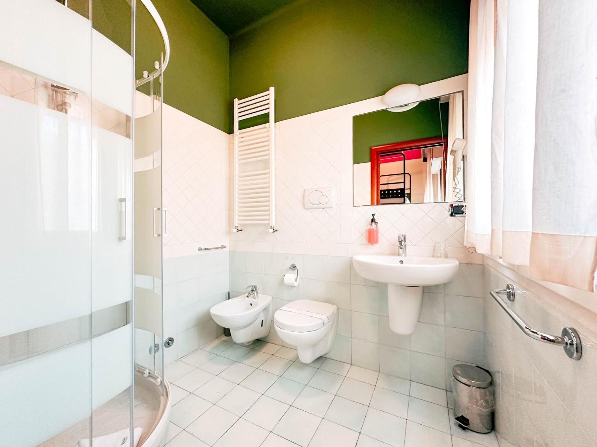 Bed in 8-Bed Mixed Dormitory Room