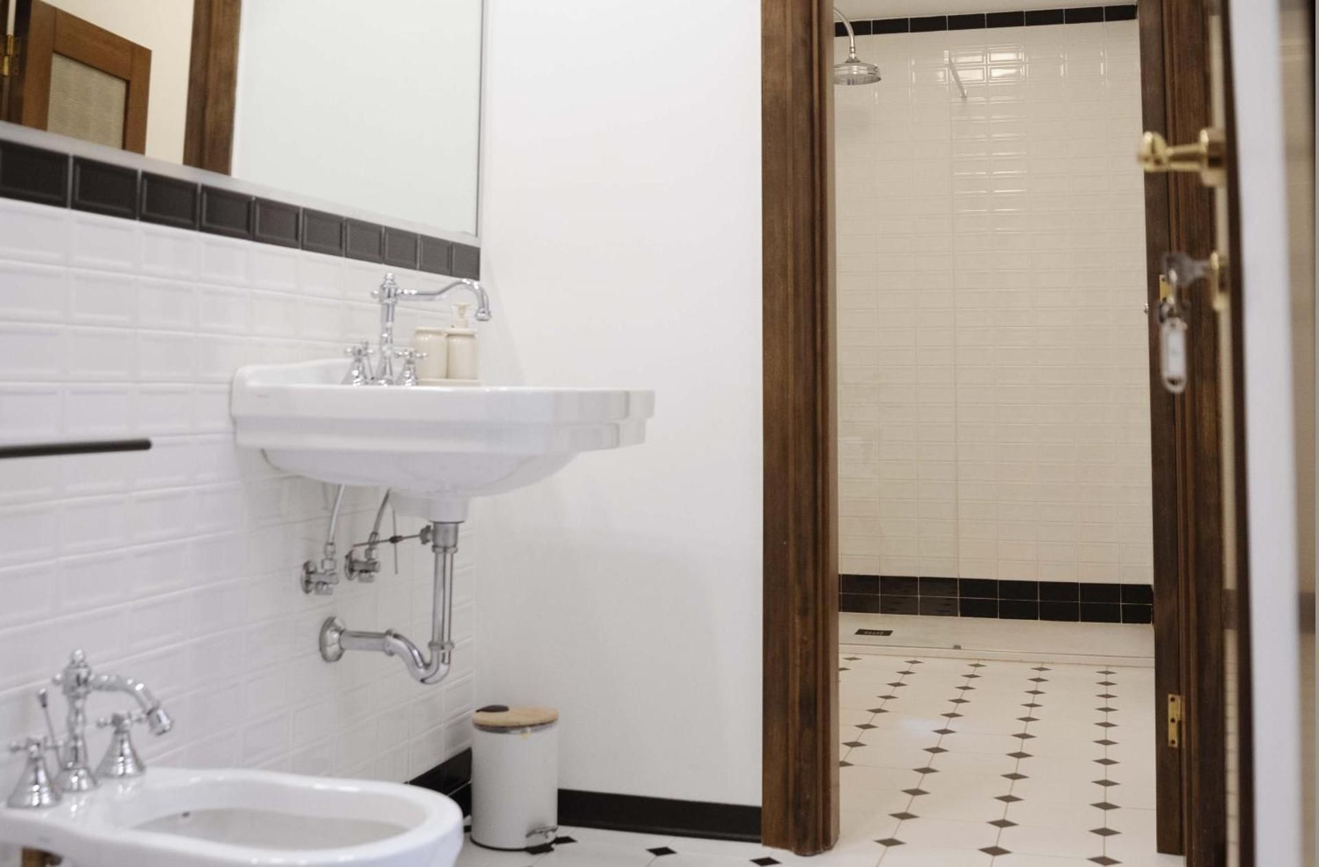 Double Room with Ensuite Bathroom