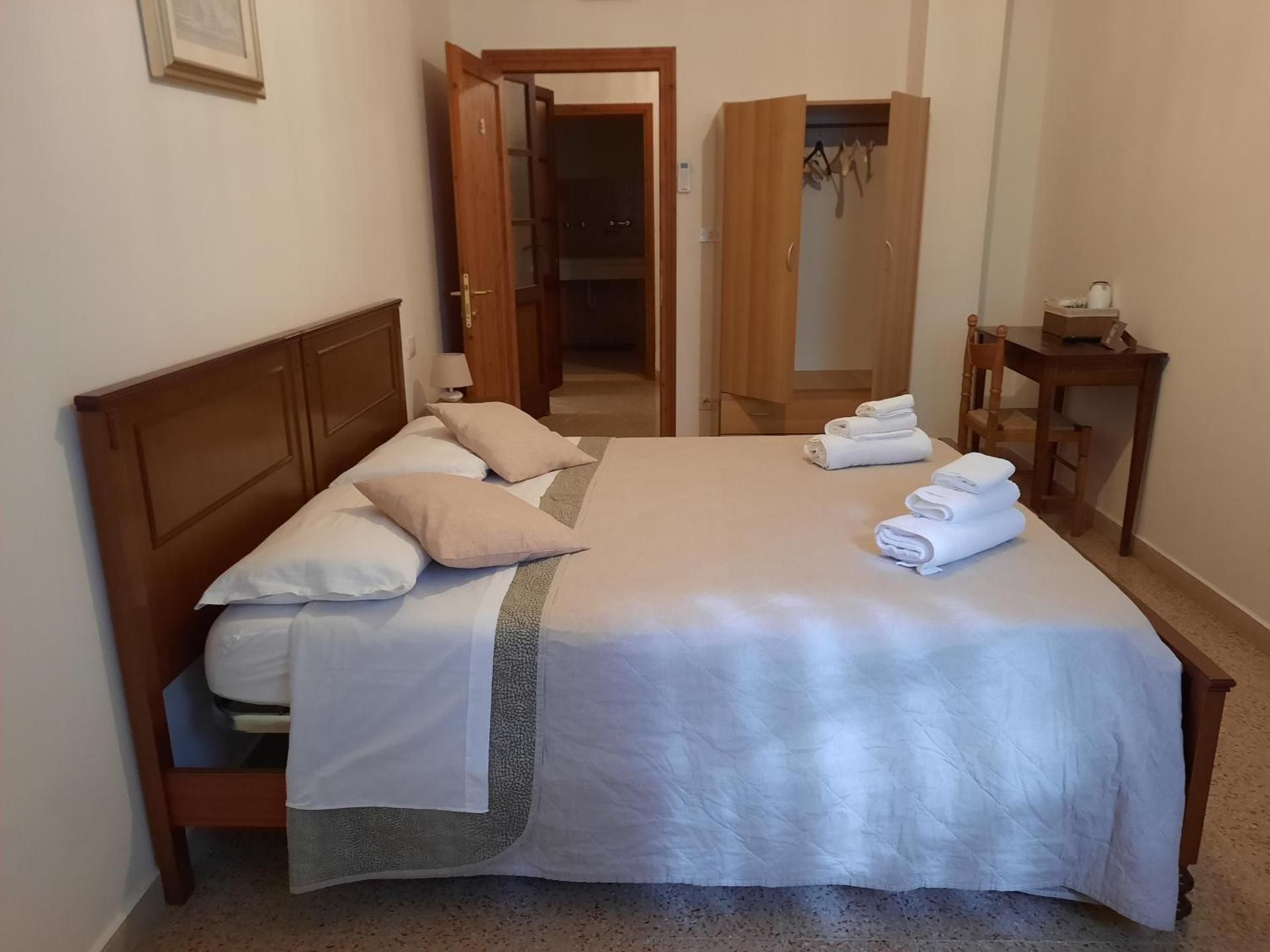 Triple Room with Private Bathroom