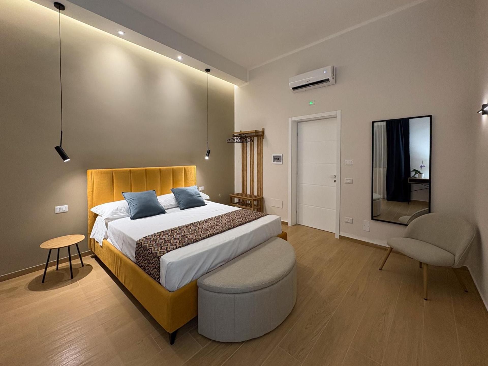 Attico Deluxe Room (2 Adults + 1 Child)