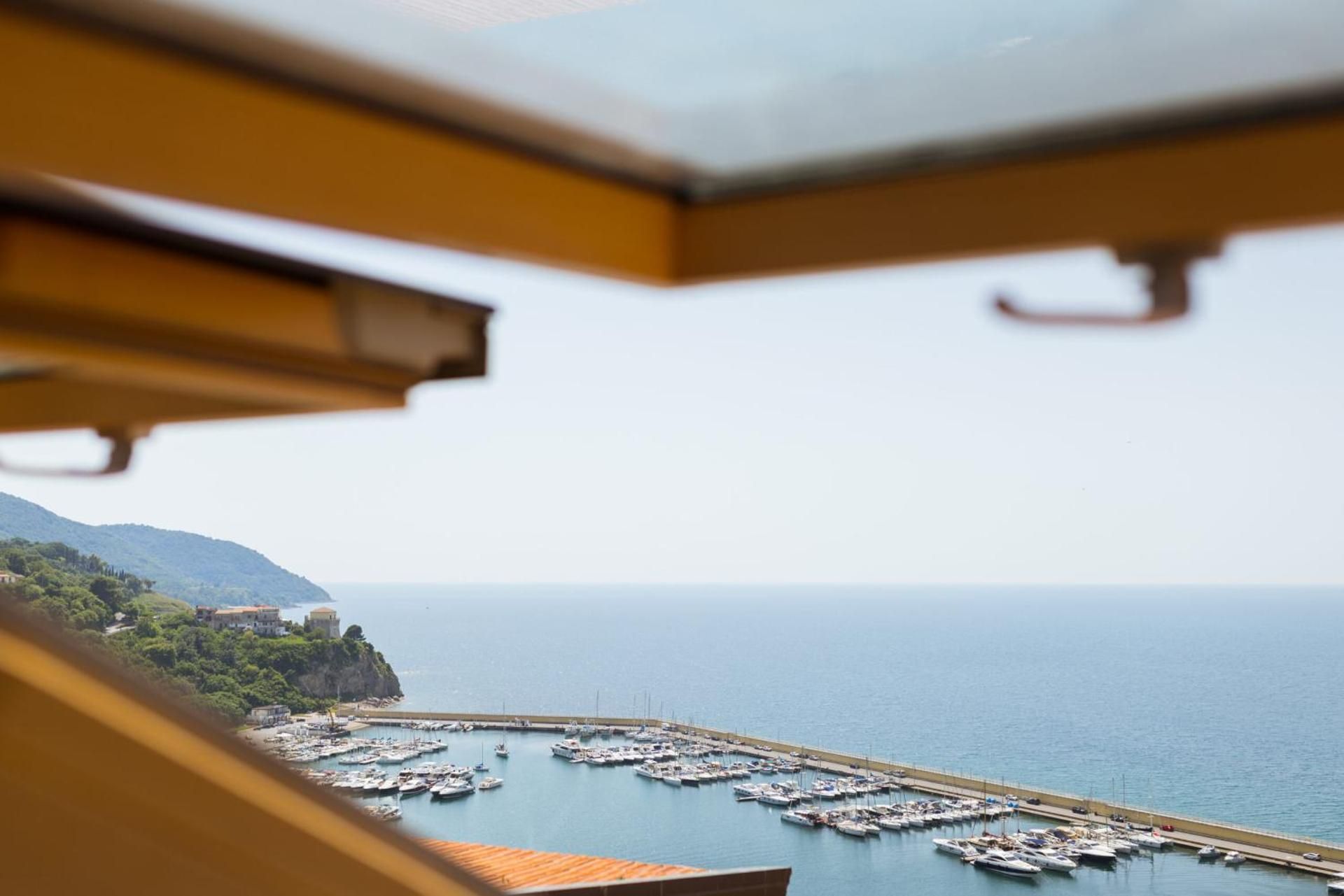 Queen Room with Sea View