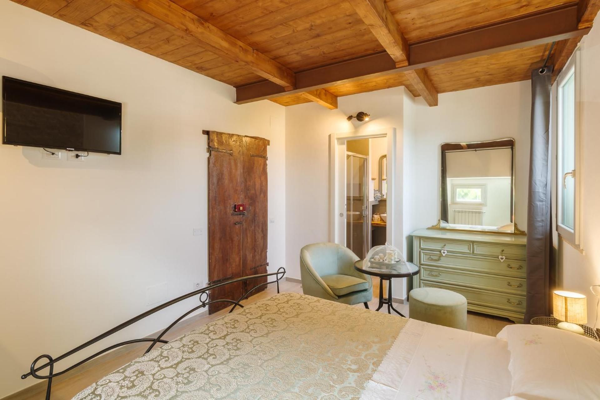 Double Room with Private Bathroom