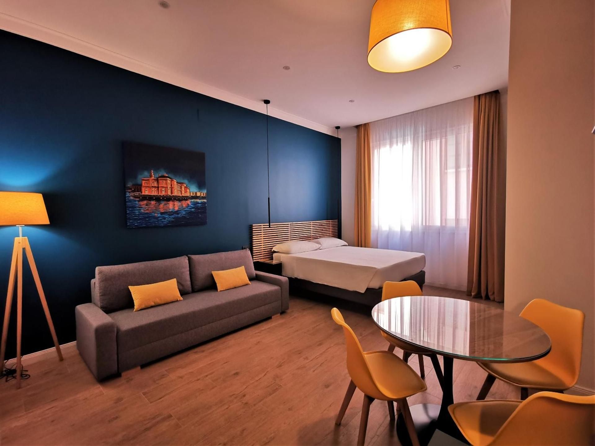Deluxe One-Bedroom Apartment with Garden View