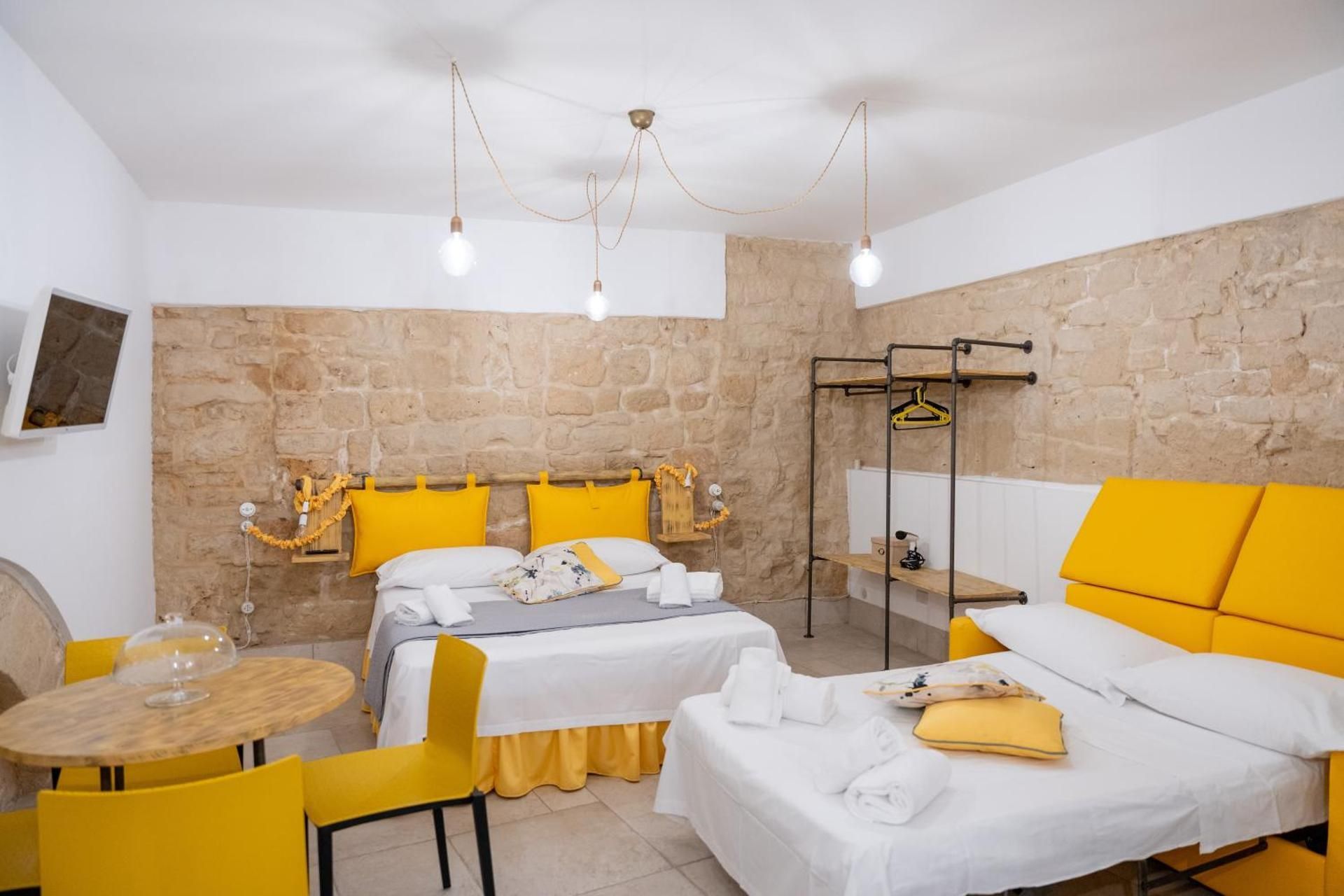 Quadruple Room with Private Bathroom