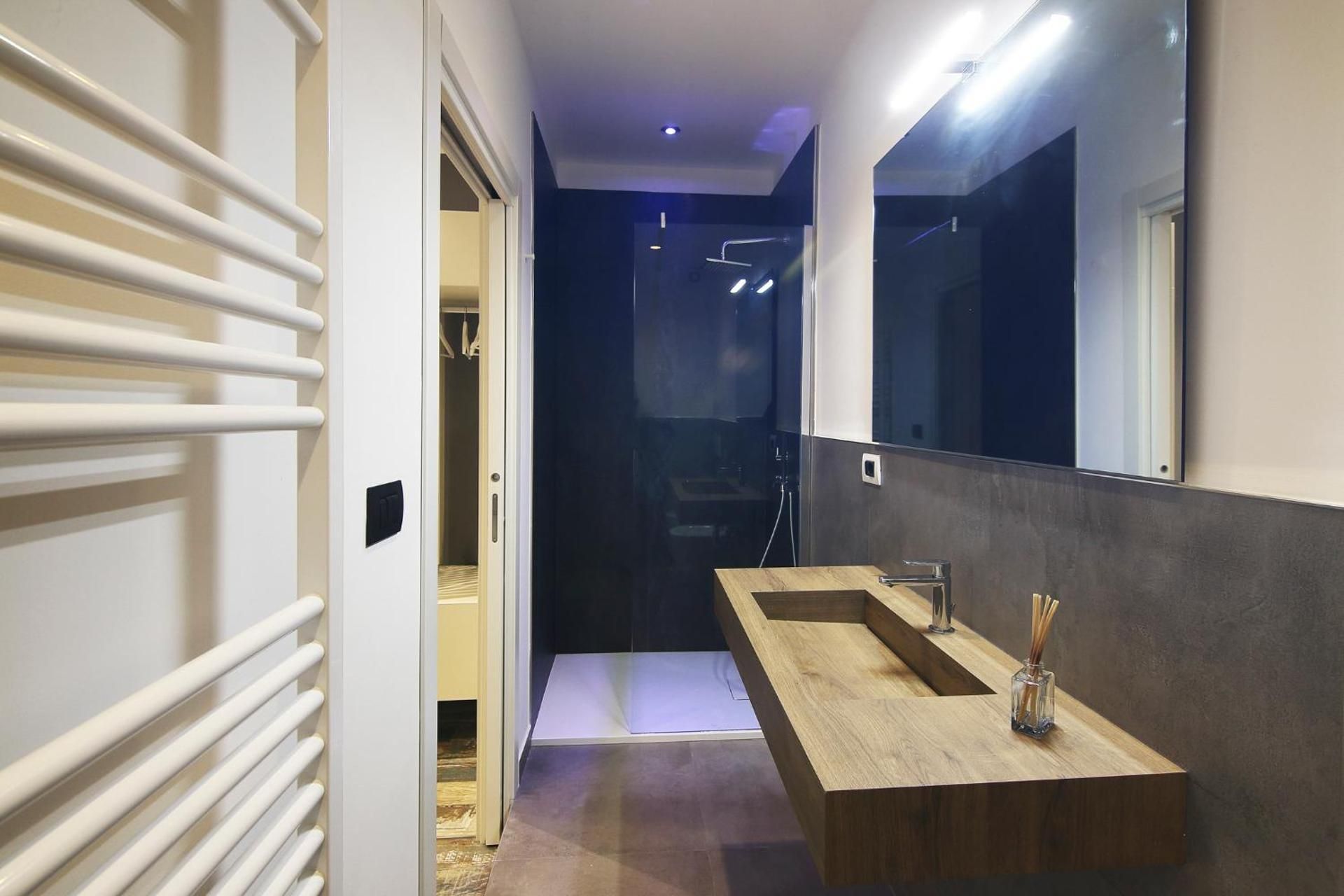 Interno 7
