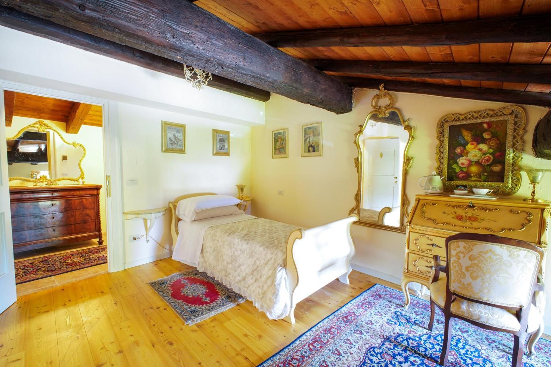 Single Room with Garden View