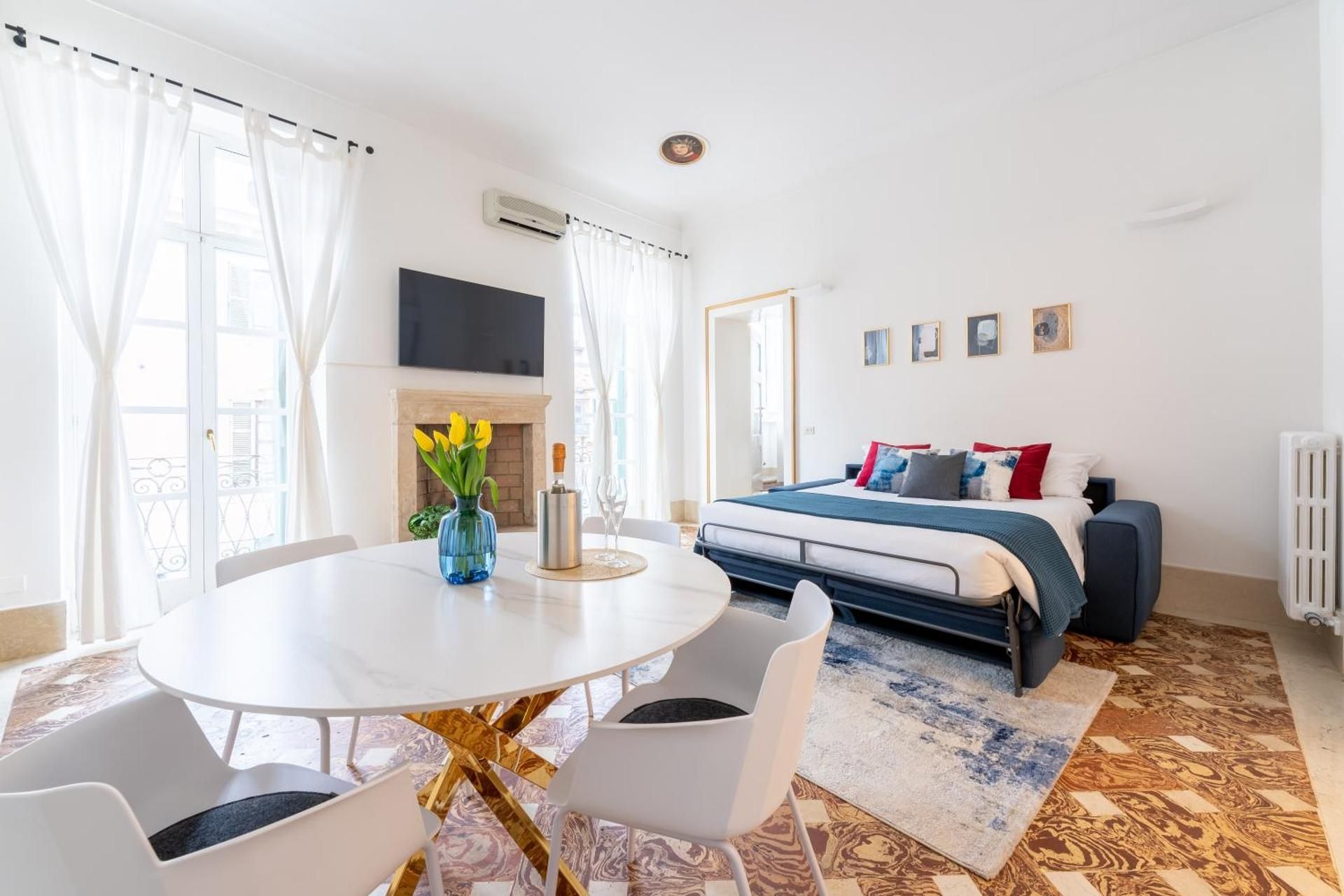One-Bedroom Apartment