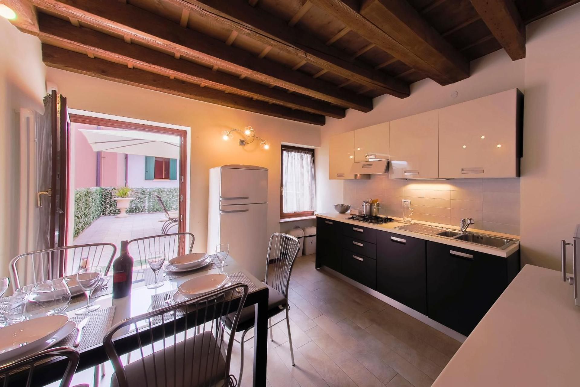 Two-Bedroom Apartment with Terrace - Split Level