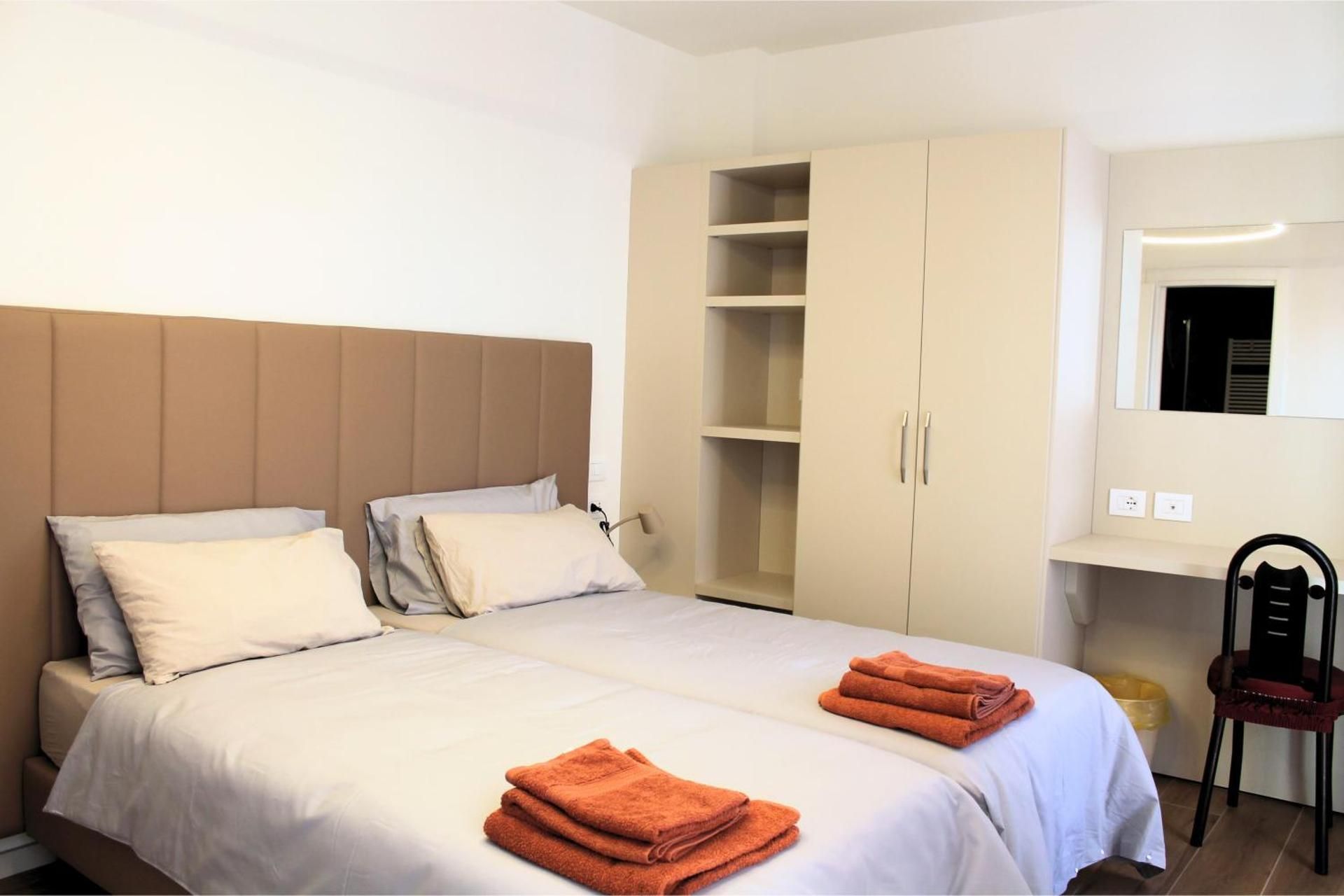 Large Double or Twin Room
