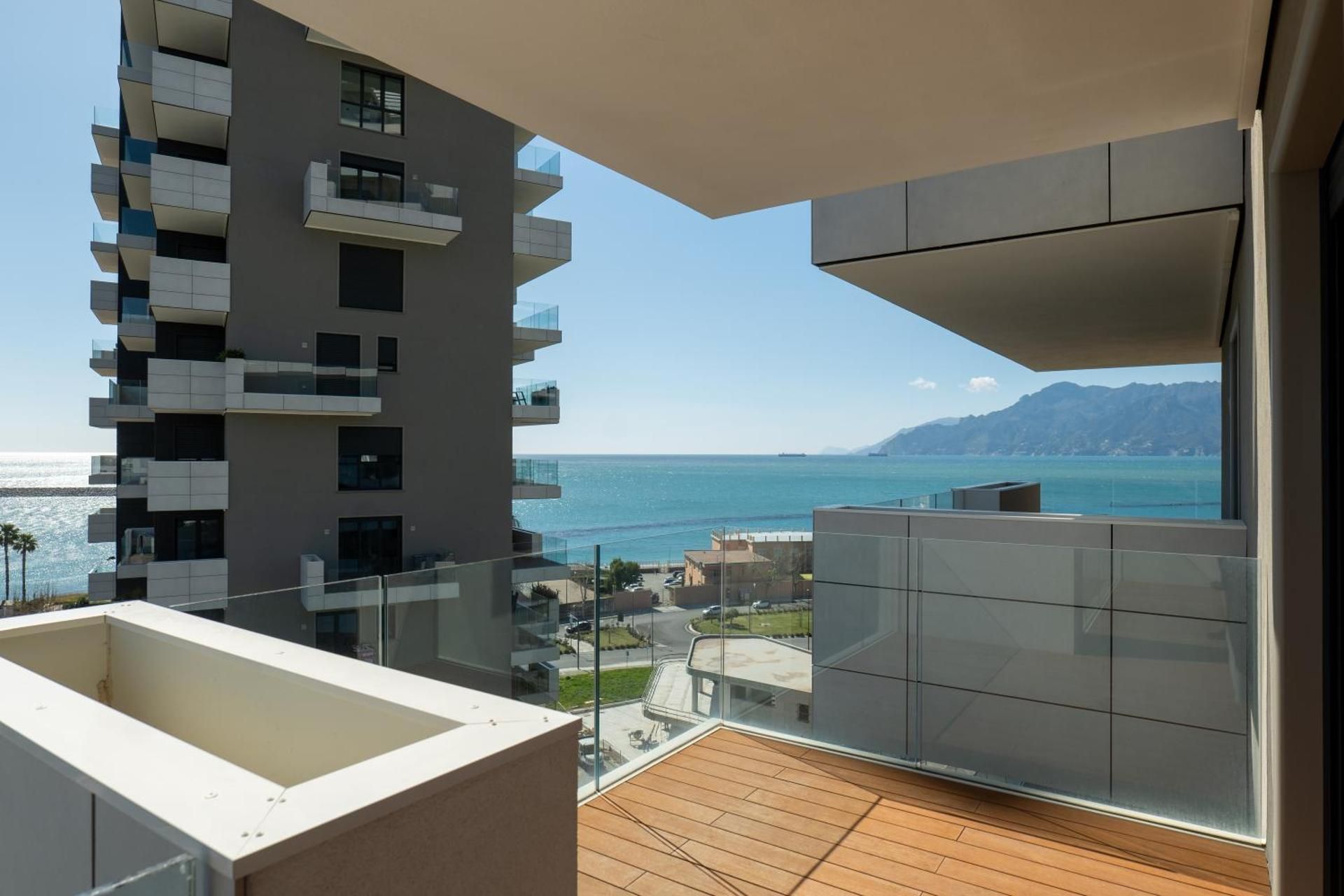 Two-Bedroom Apartment with Terrace and Sea View