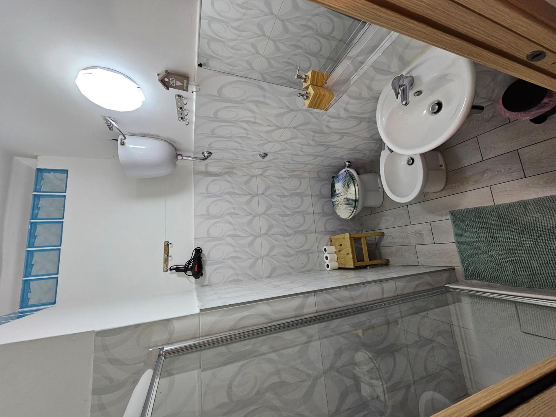 Double Room with Shared Bathroom