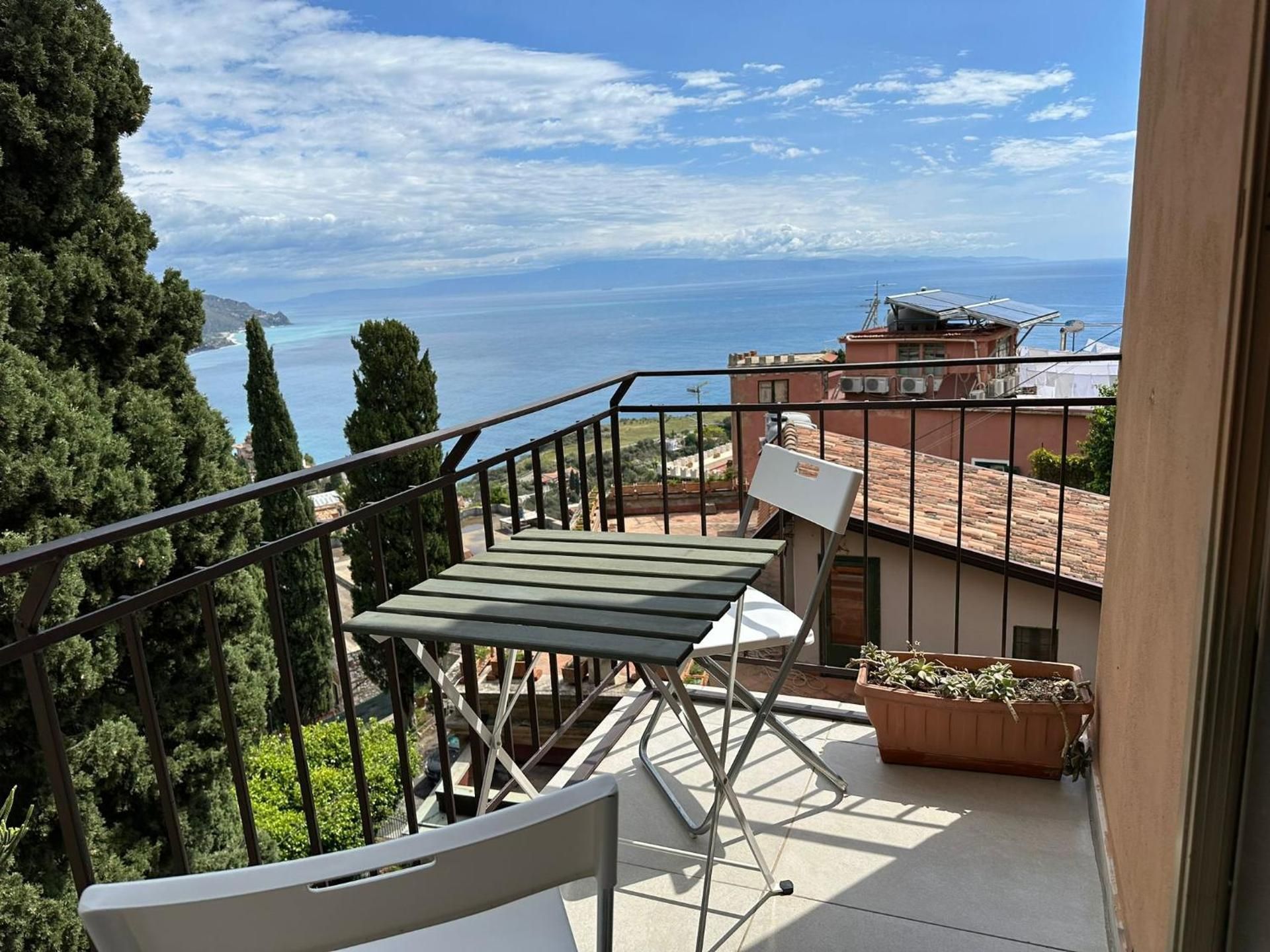 Queen Room with Sea View