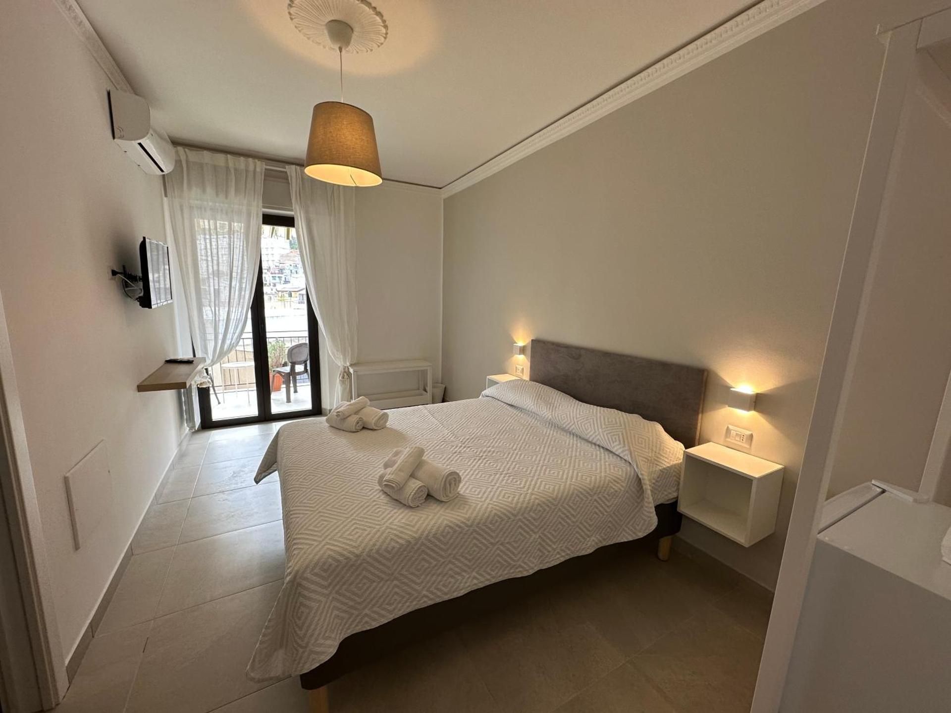 Deluxe Double Room with Balcony